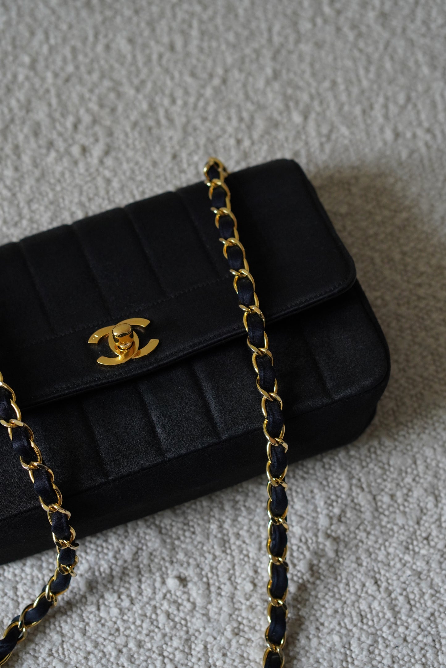 CHANEL DIANA STRIPE