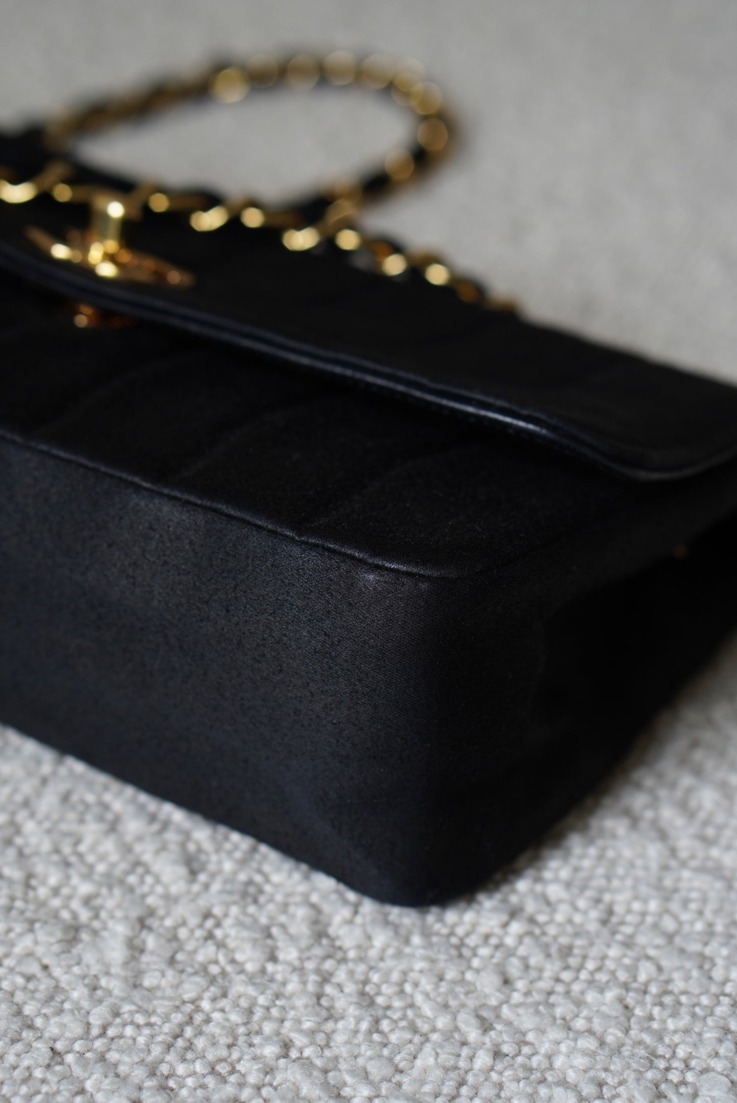 CHANEL DIANA STRIPE