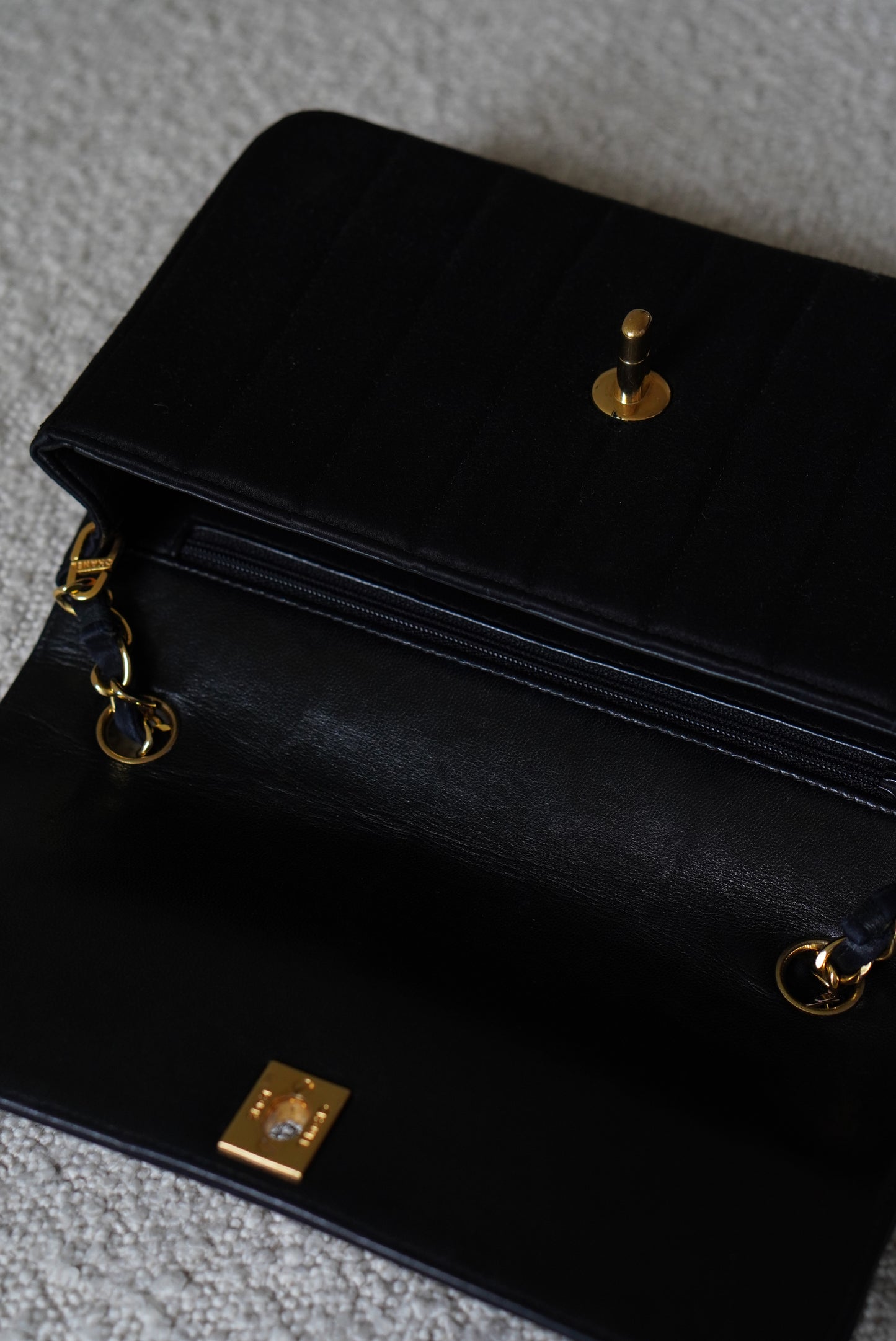 CHANEL DIANA STRIPE