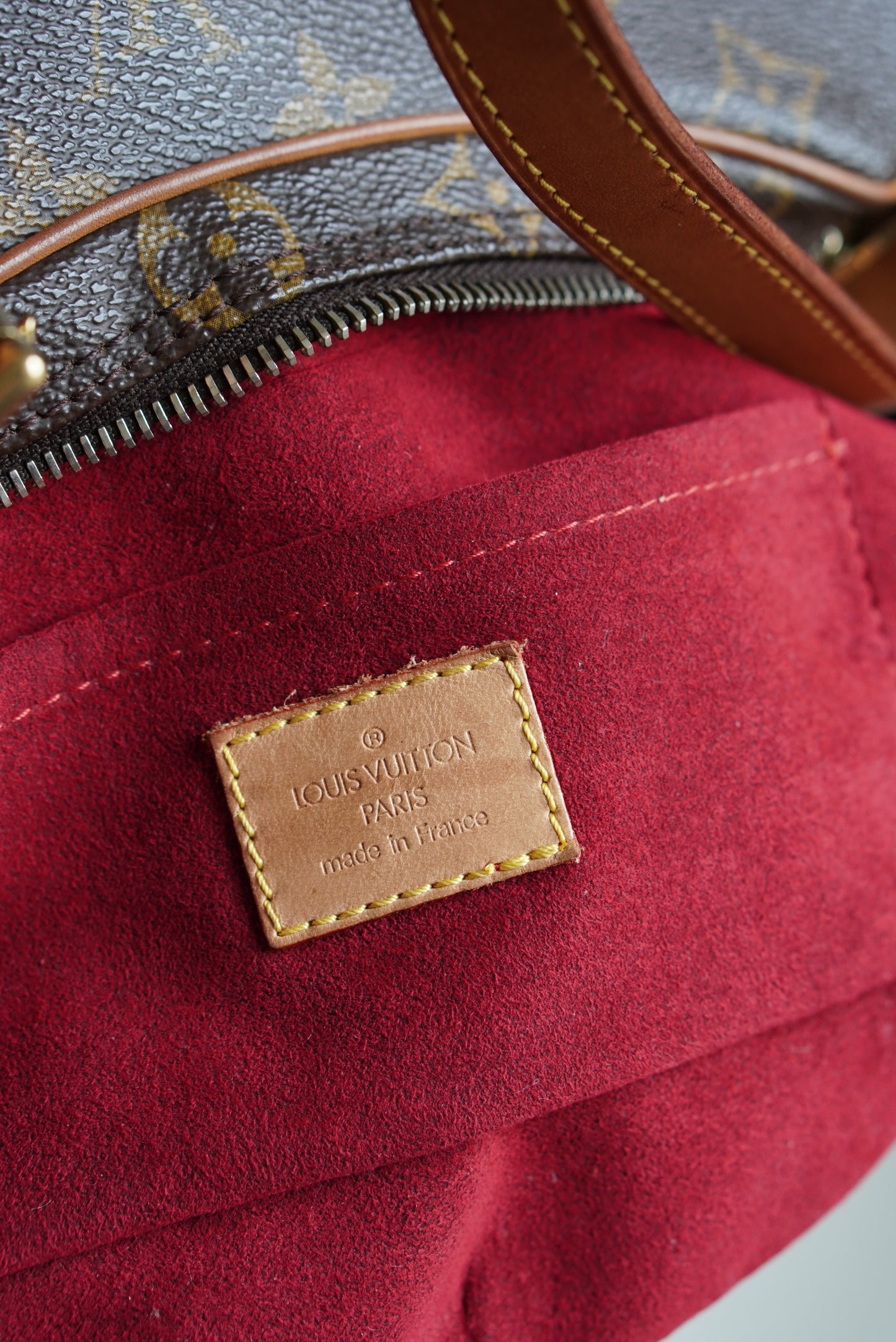 LOUIS VUITTON CROISSANT PM
