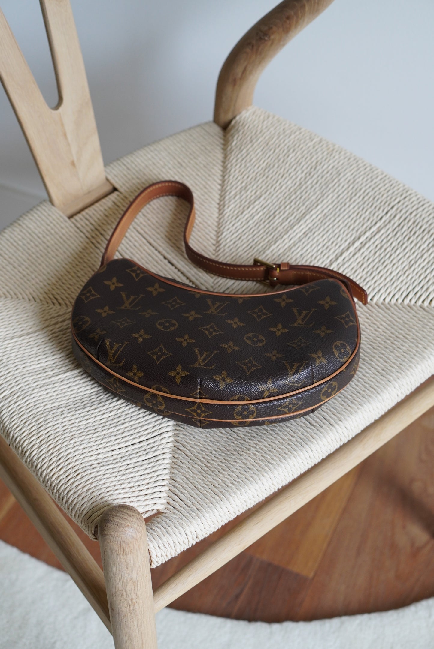 LOUIS VUITTON CROISSANT PM