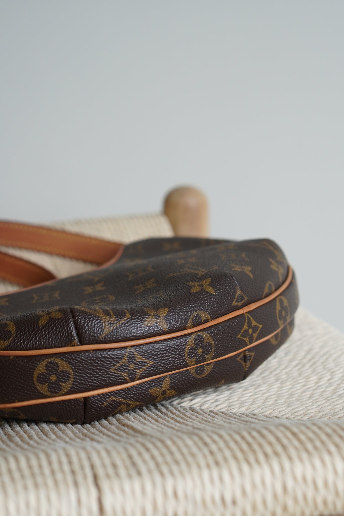 LOUIS VUITTON CROISSANT PM