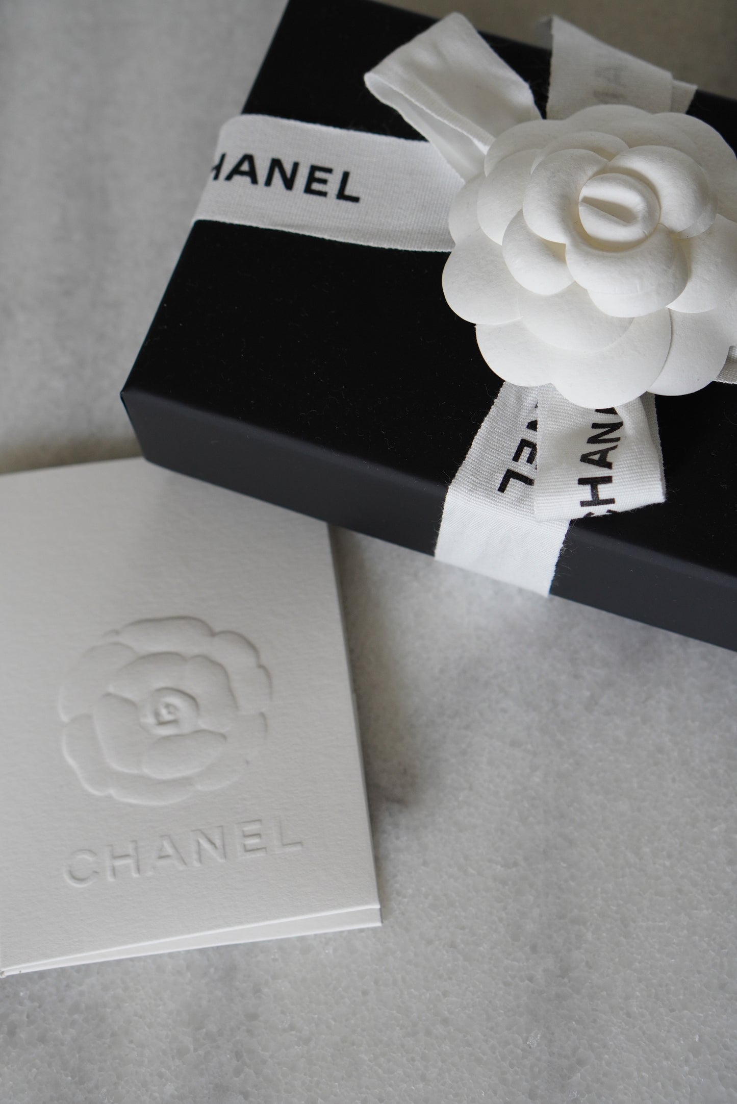 CHANEL CLASSIC CARD HOLDER | YELLOW