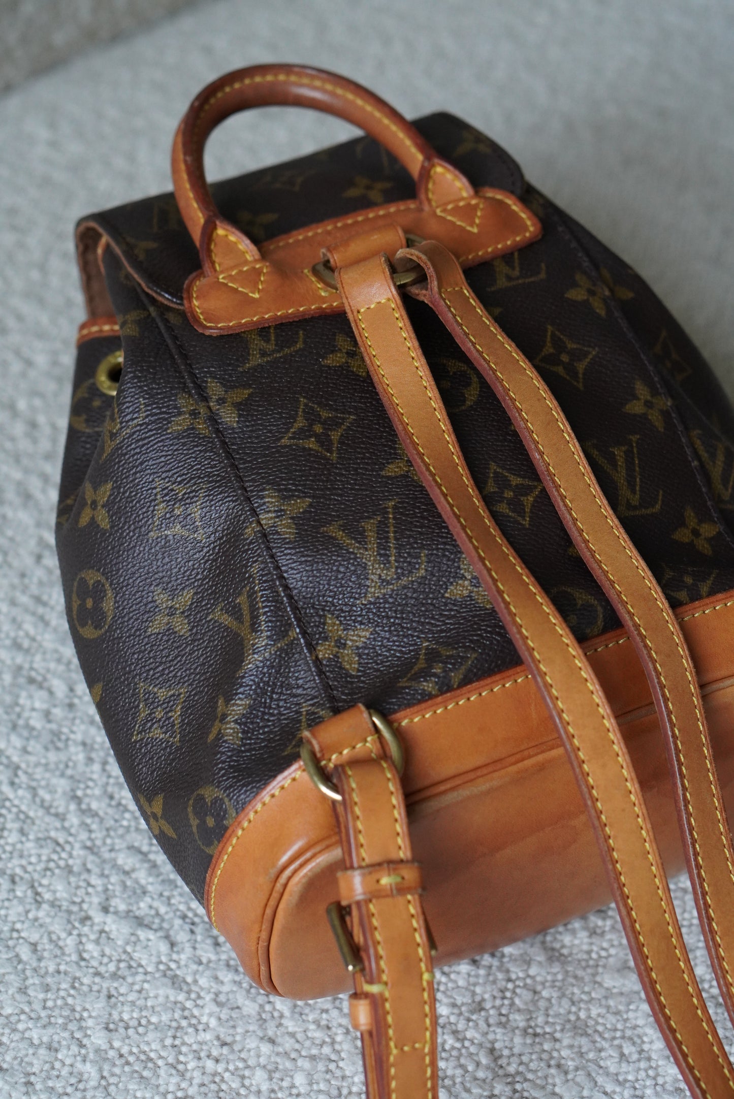 LOUIS VUITTON MONTSOURIS PM