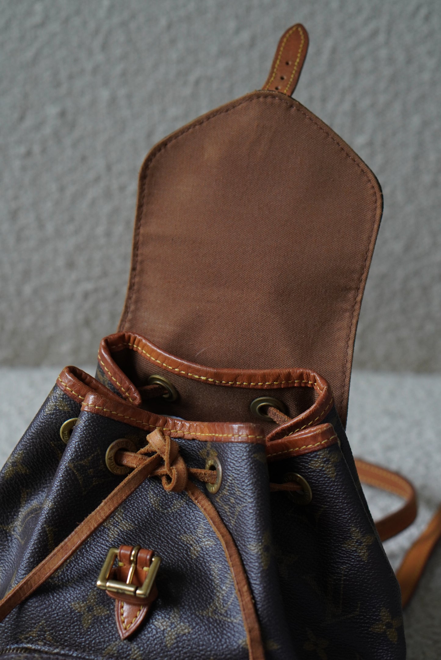LOUIS VUITTON MONTSOURIS PM