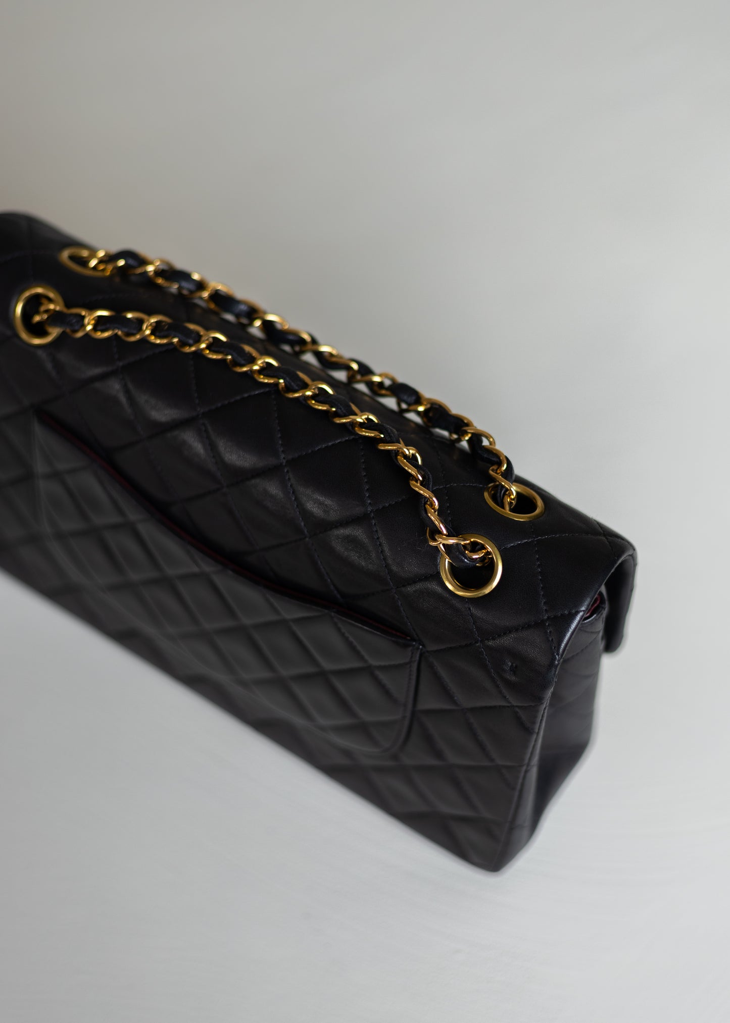 CHANEL CLASSIC MEDIUM DOUBLE FLAP
