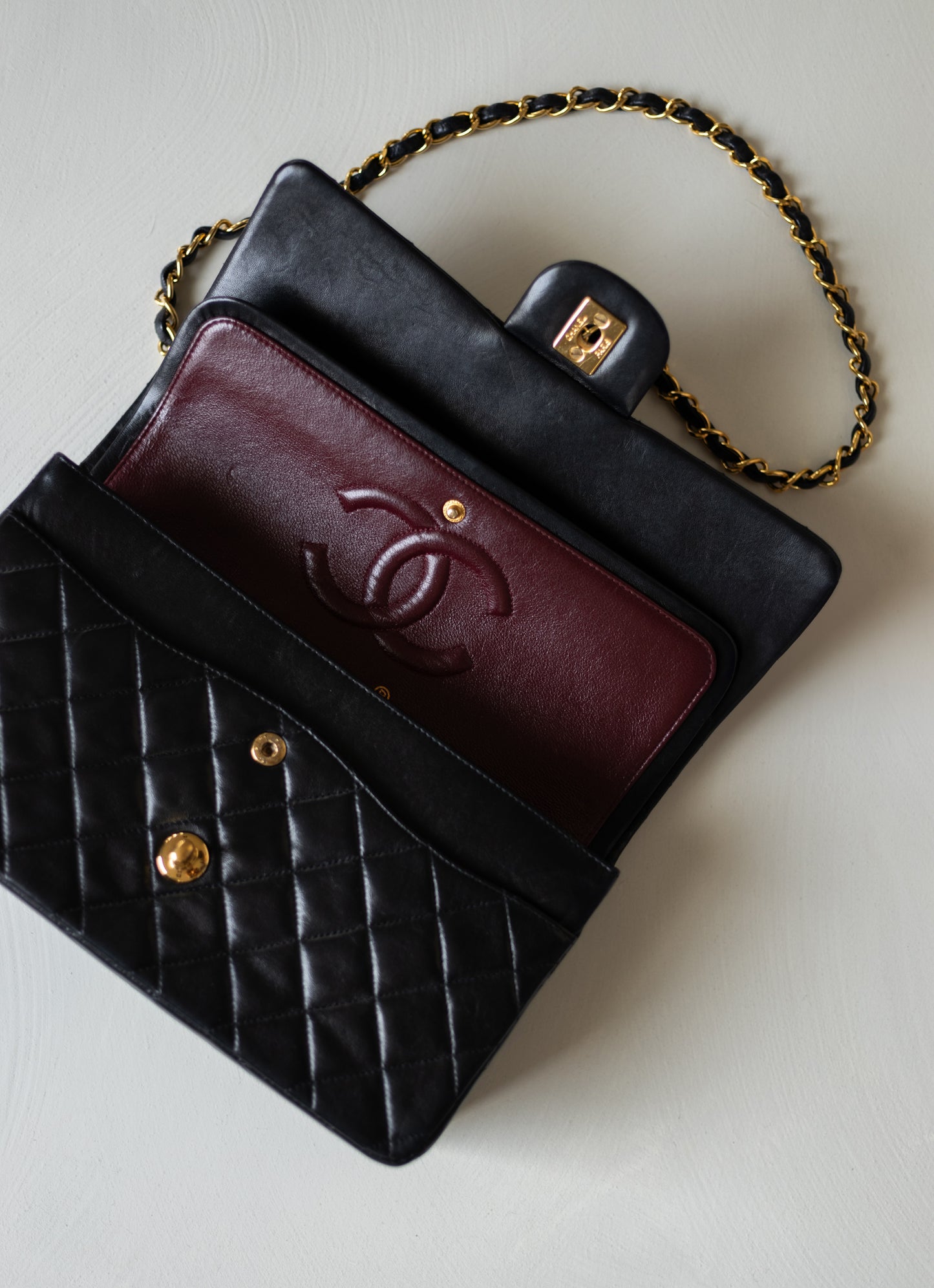 CHANEL CLASSIC MEDIUM DOUBLE FLAP