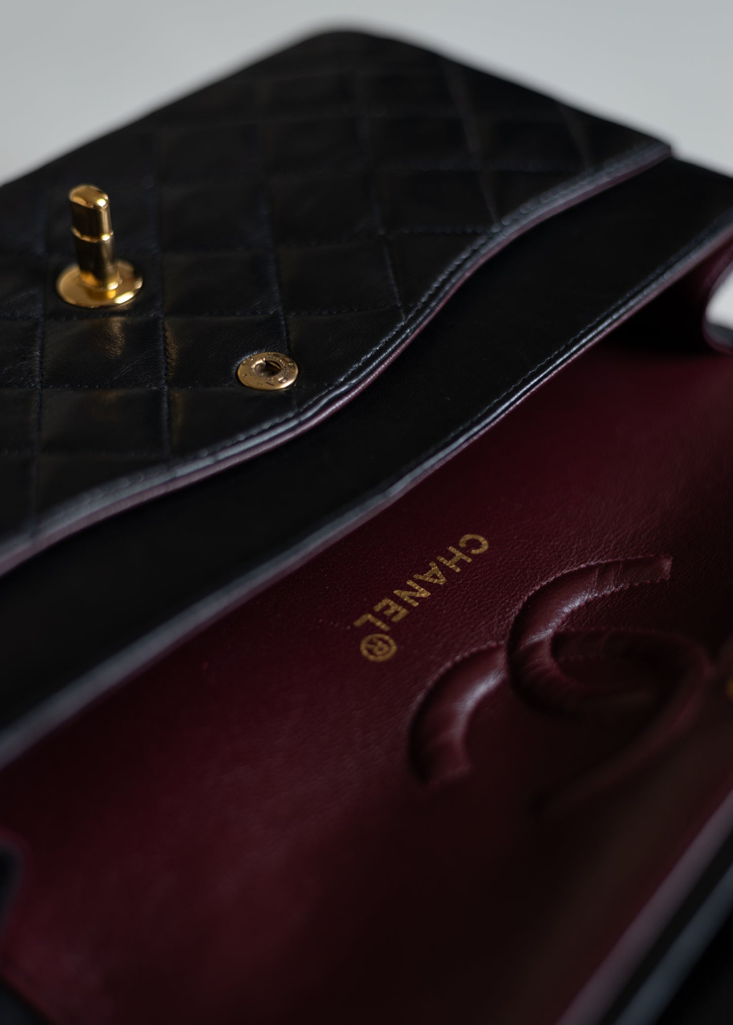 CHANEL CLASSIC MEDIUM DOUBLE FLAP