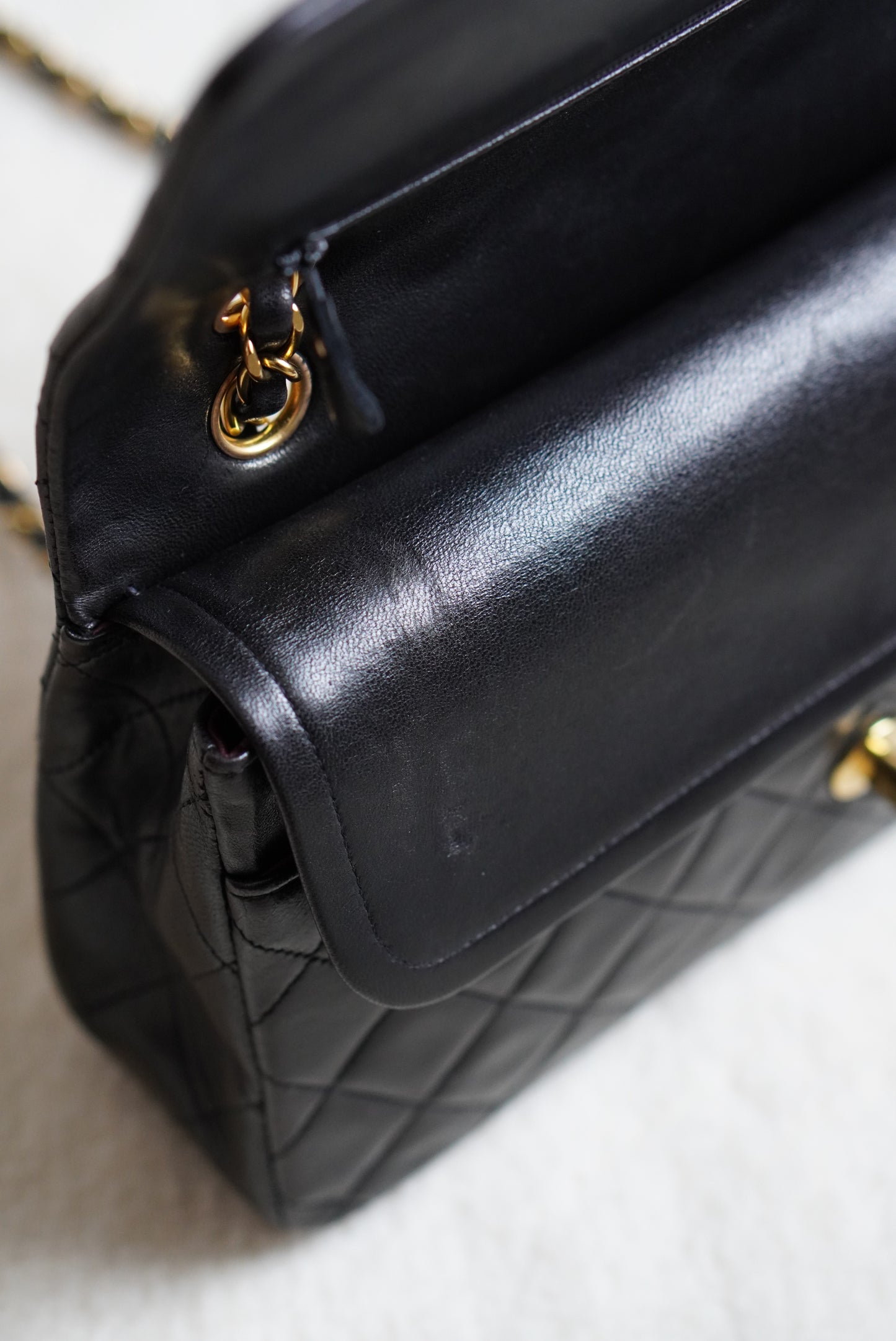 CHANEL CLASSIC MEDIUM DOUBLE FLAP
