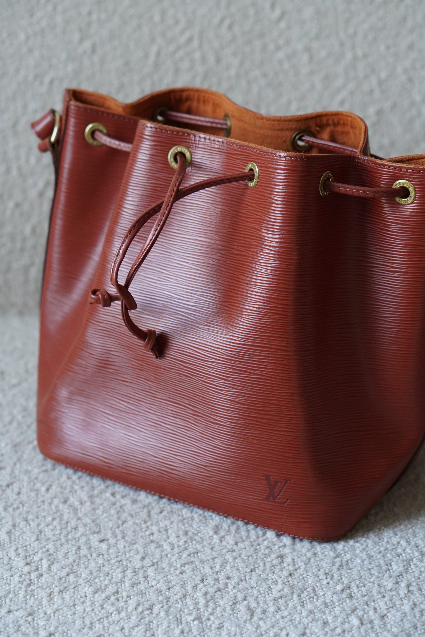LOUIS VUITTON NOÉ PETIT
