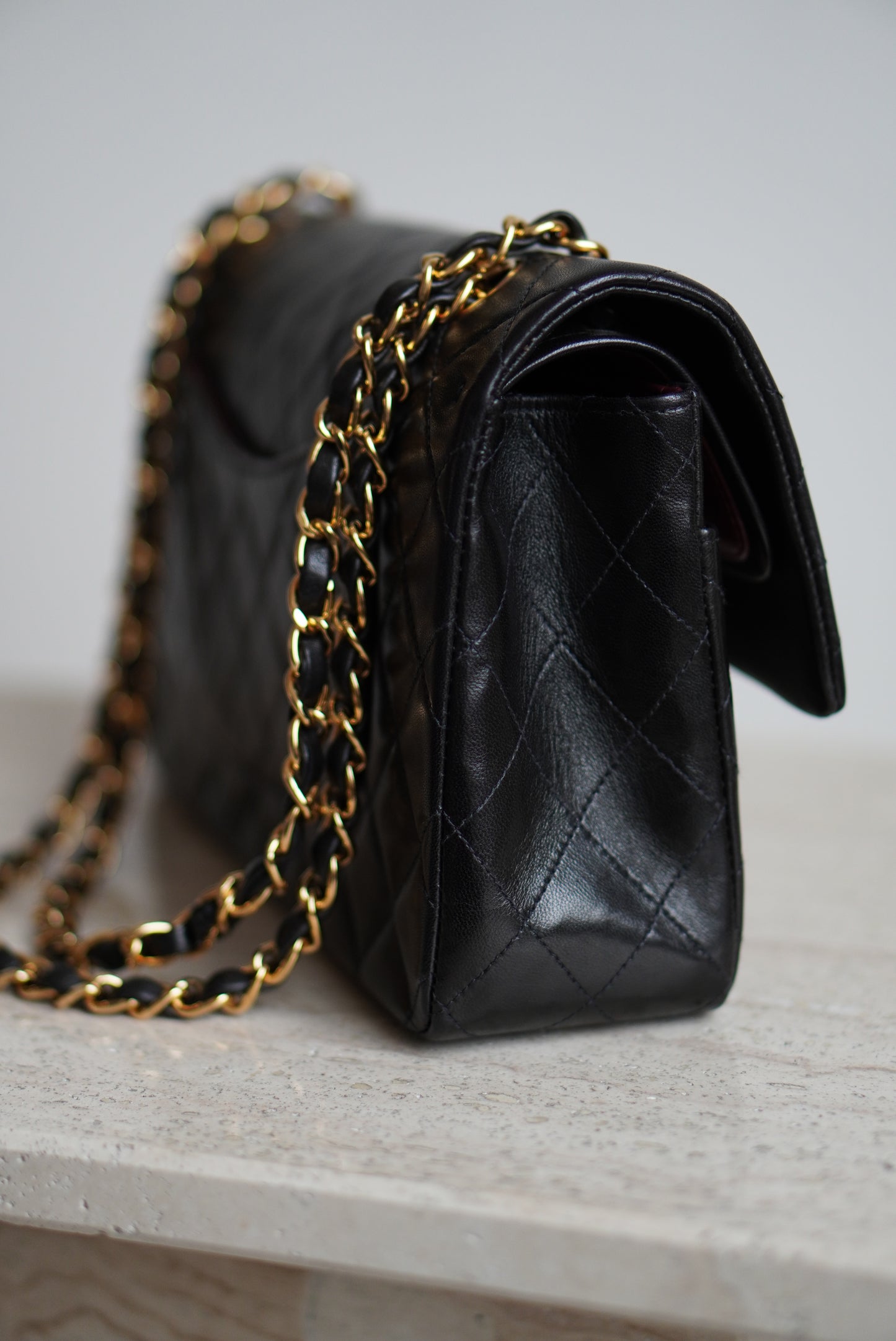 CHANEL CLASSIC MEDIUM DOUBLE FLAP
