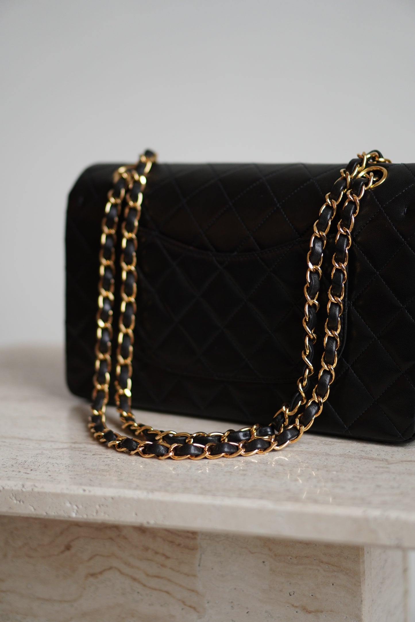 CHANEL CLASSIC MEDIUM DOUBLE FLAP