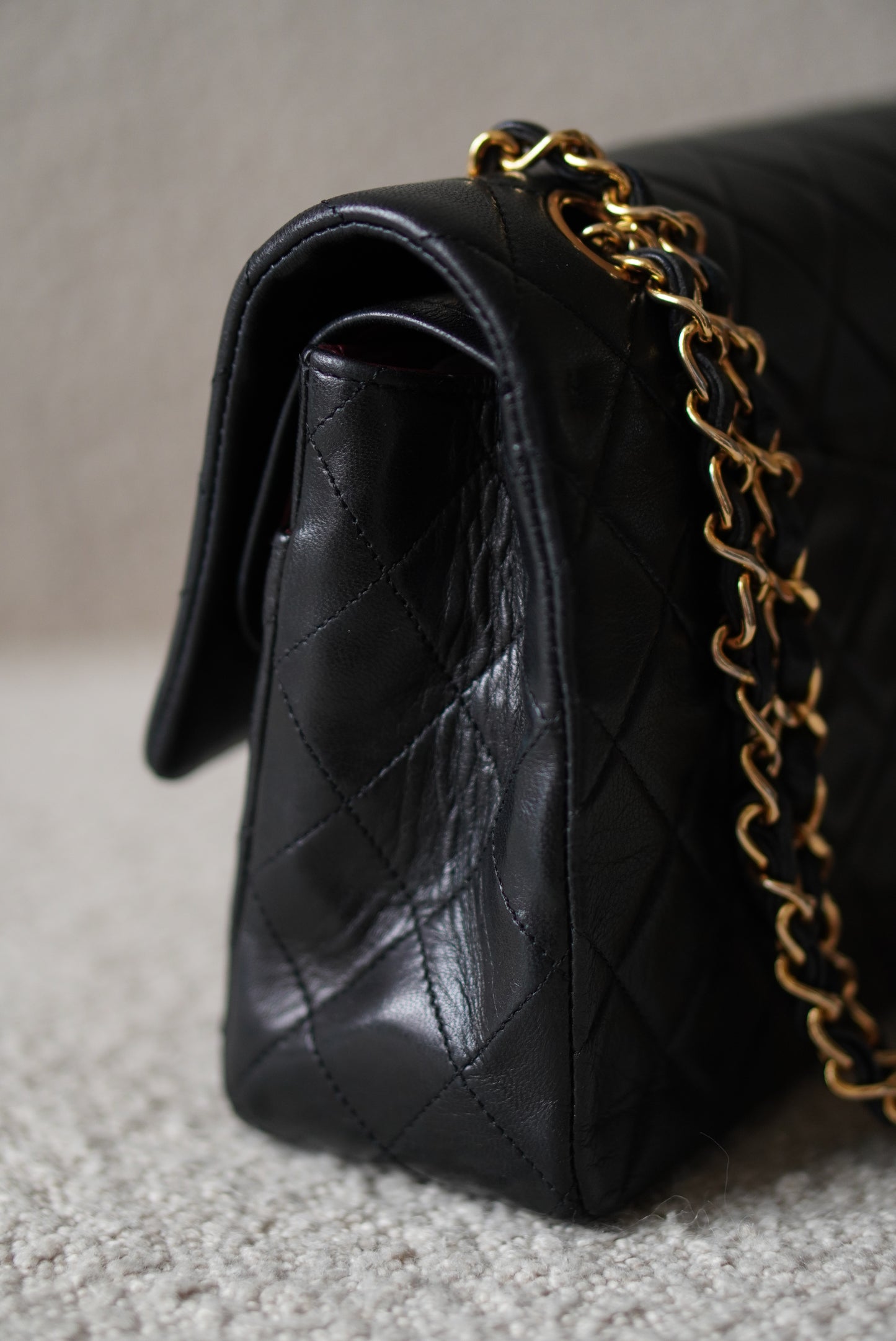 CHANEL CLASSIC MEDIUM DOUBLE FLAP