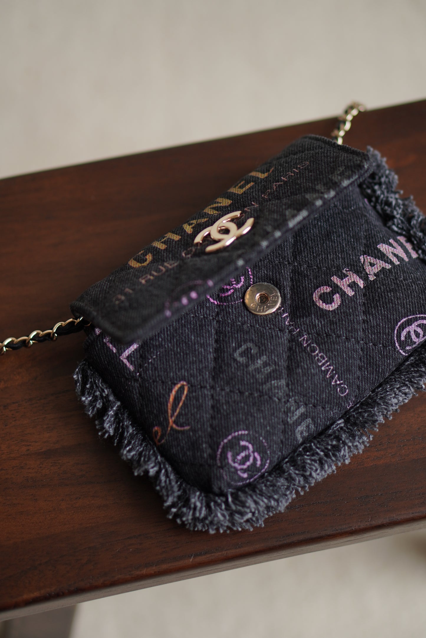 CHANEL MINI VANITY CASE