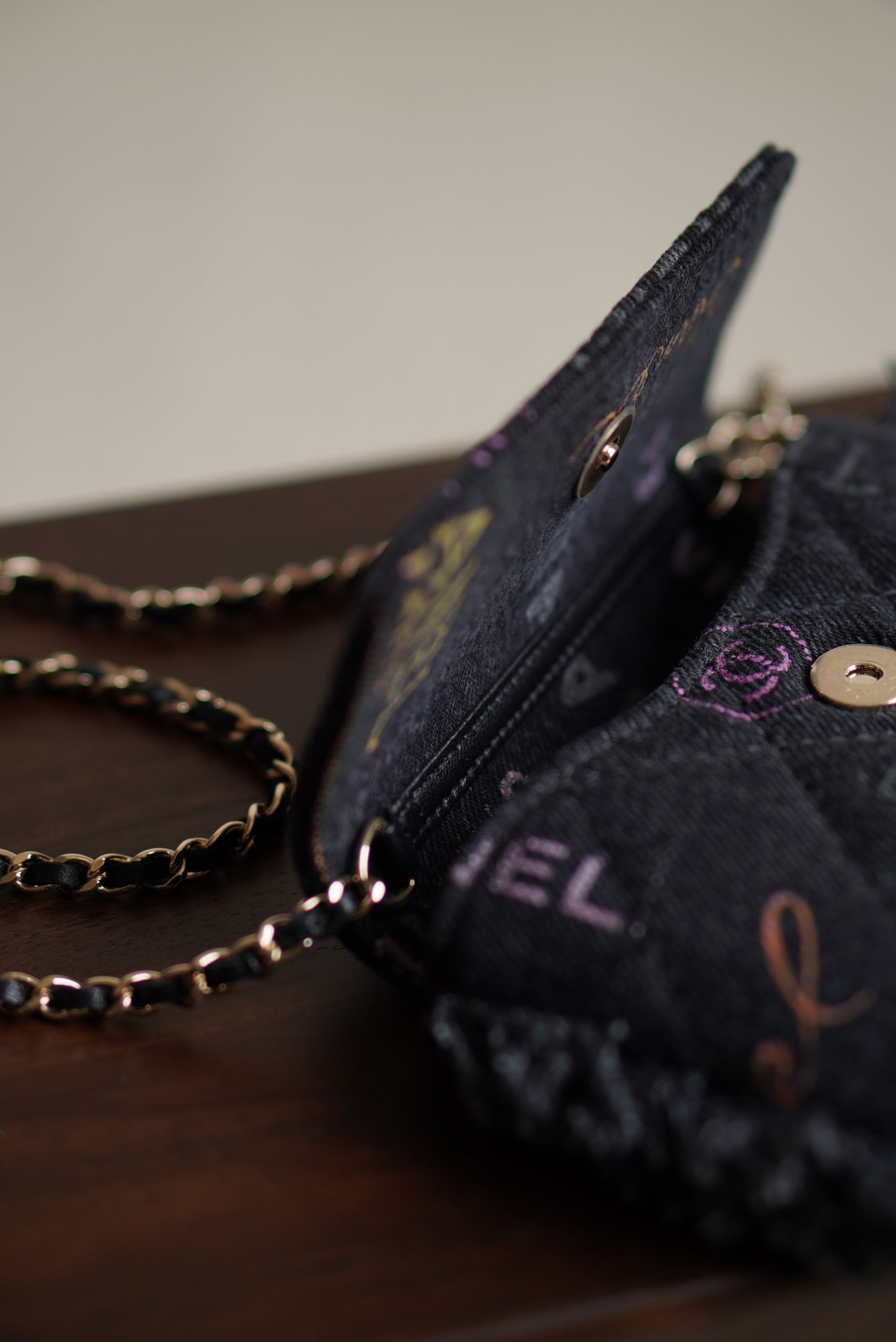 CHANEL MINI VANITY CASE
