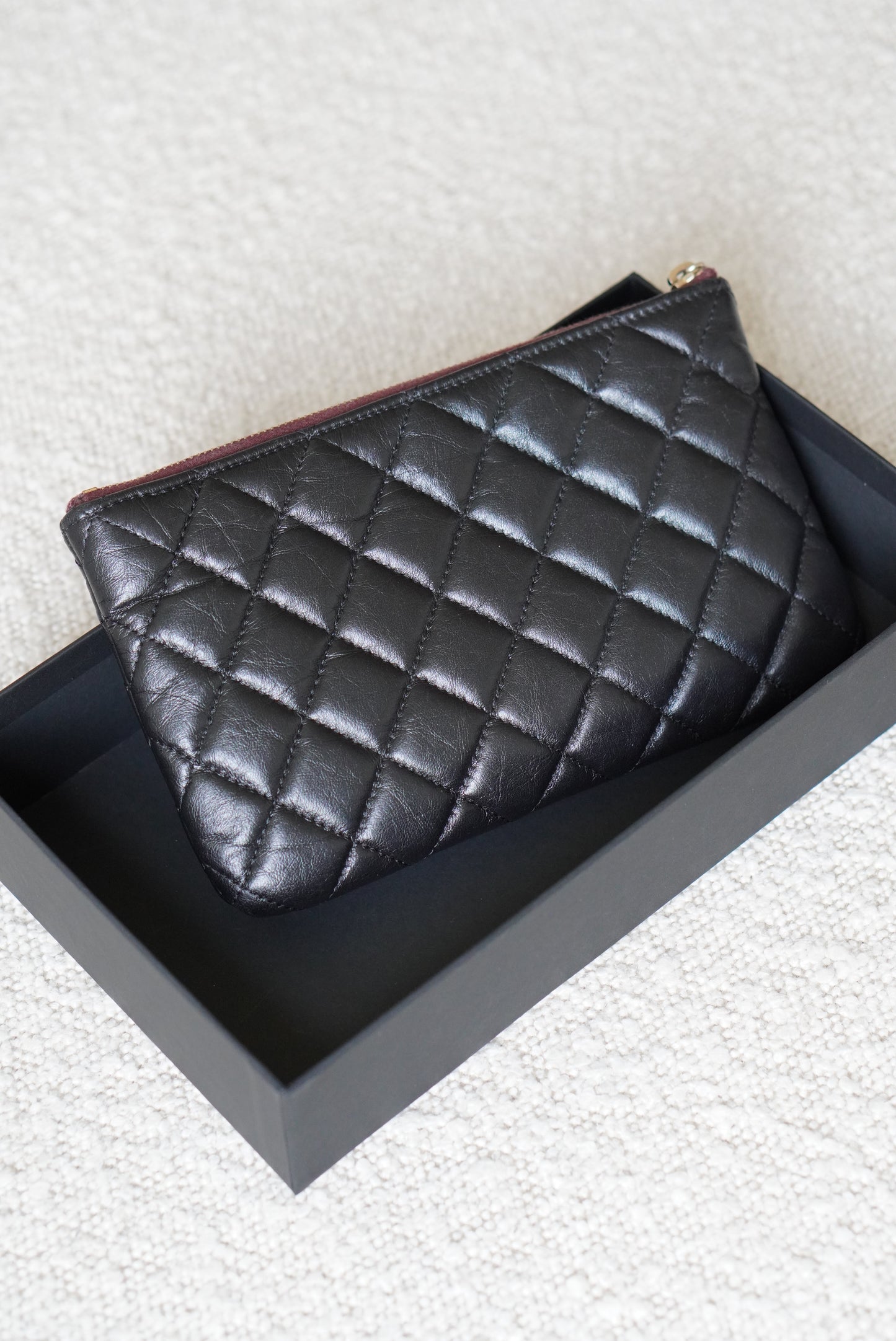 CHANEL 2.55 REISSUE SMALL O CASE
