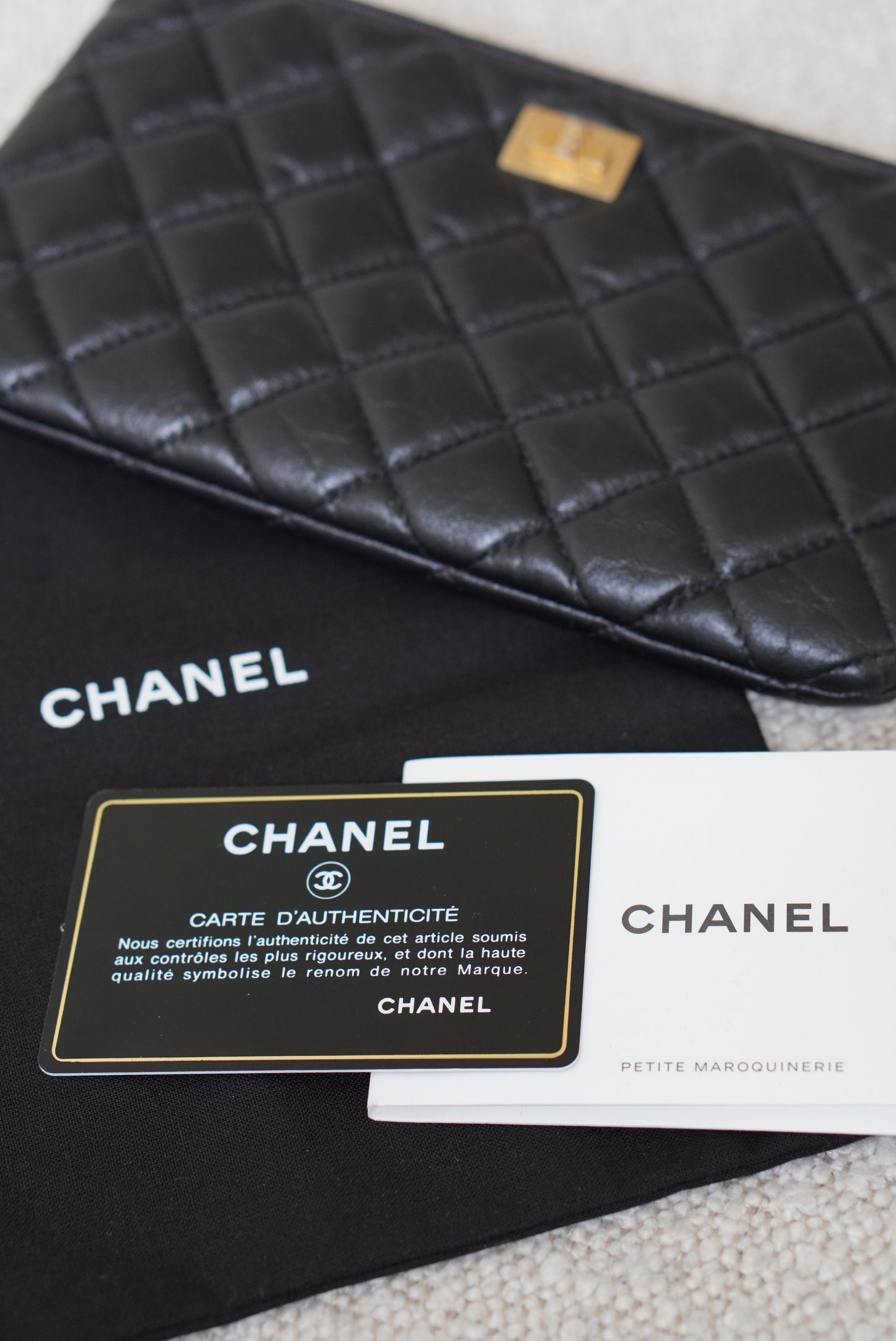 CHANEL 2.55 REISSUE SMALL O CASE