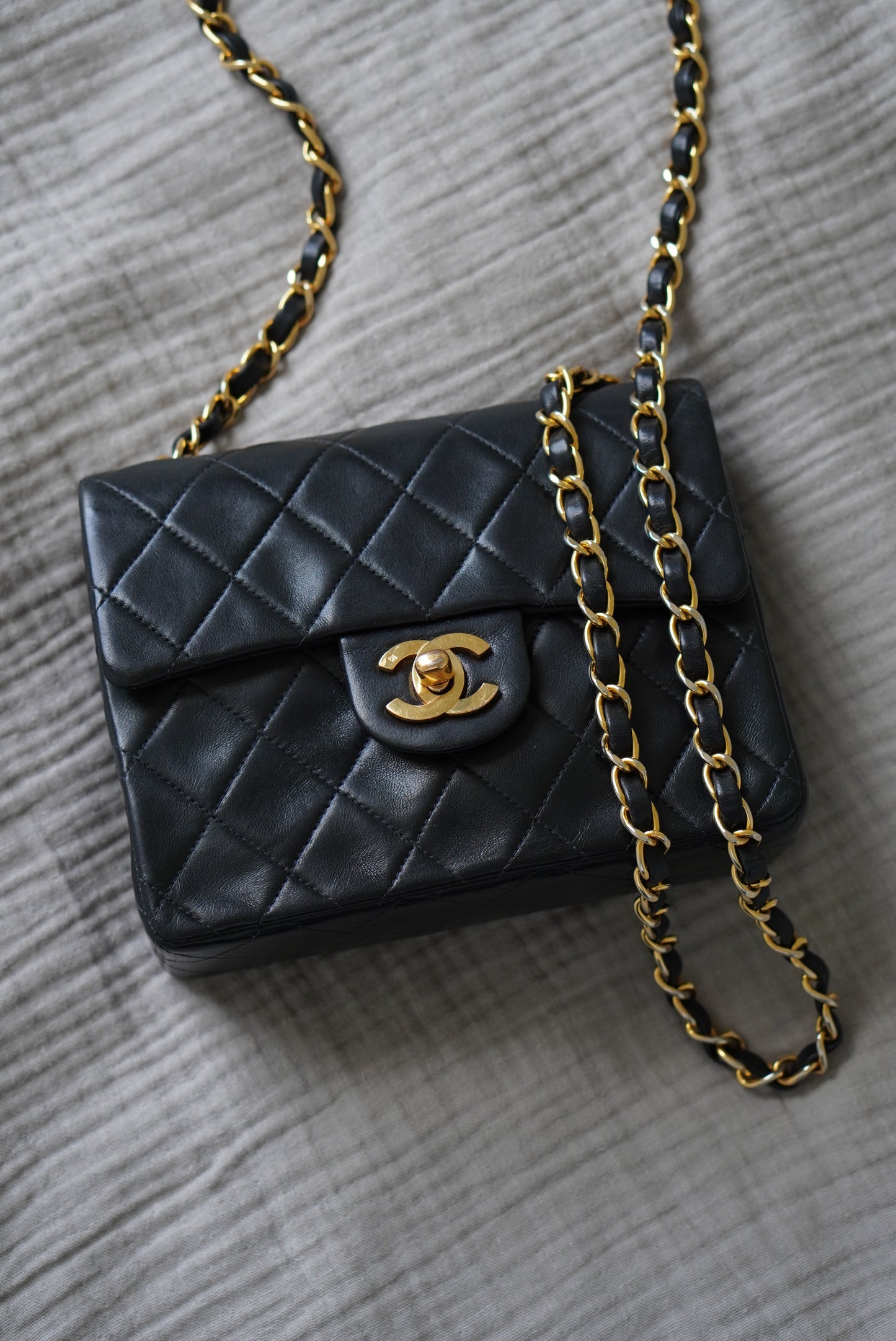 CHANEL CLASSIC SQUARE