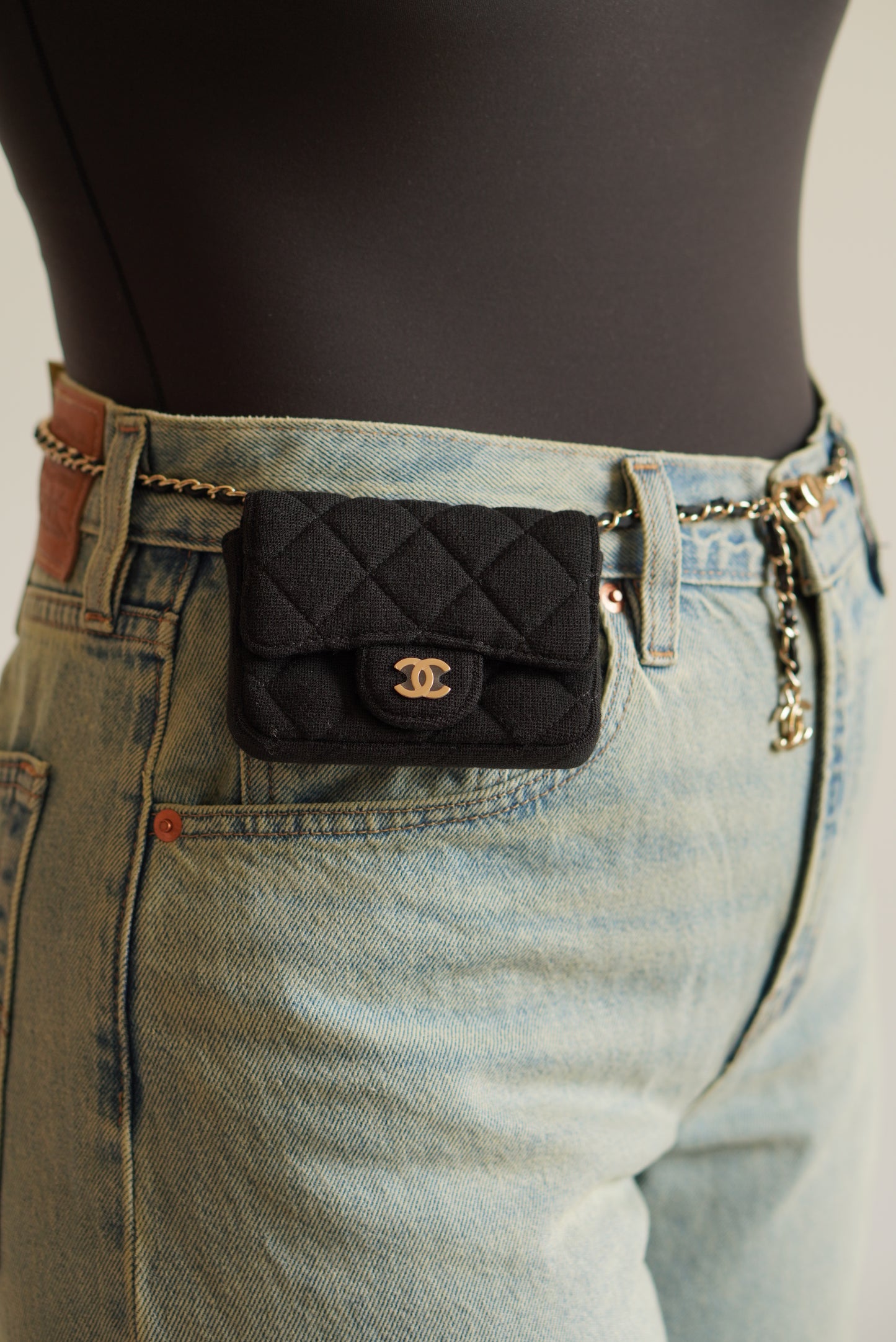 CHANEL MINI BELT BAG | BLACK