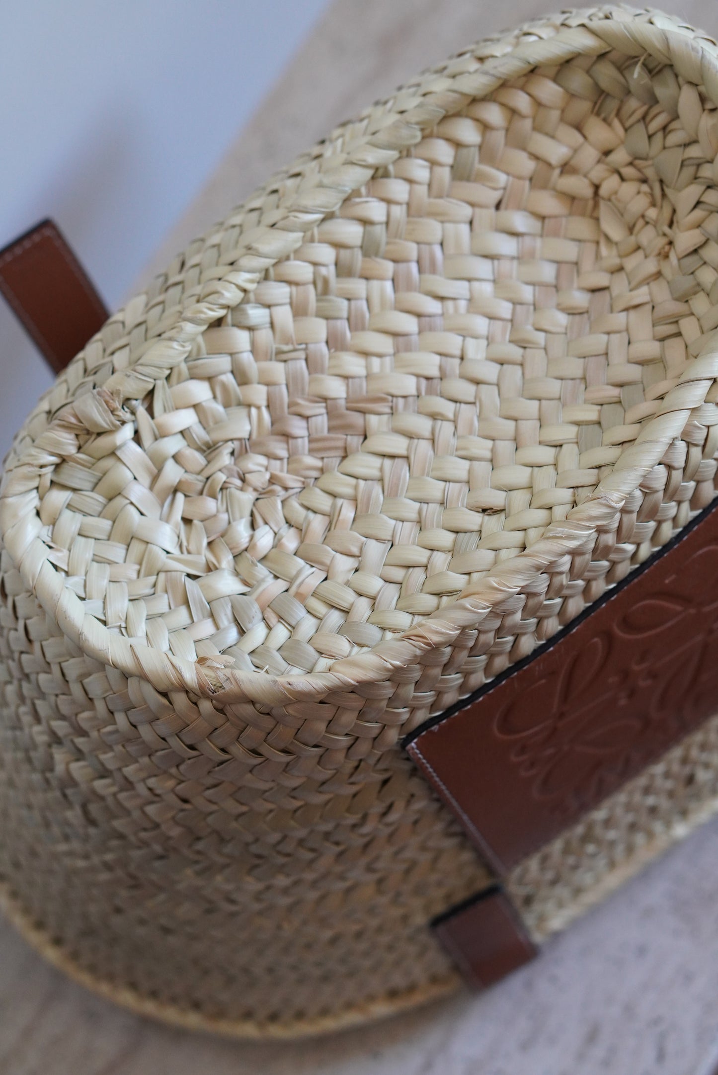 LOEWE BASKET MEDIUM