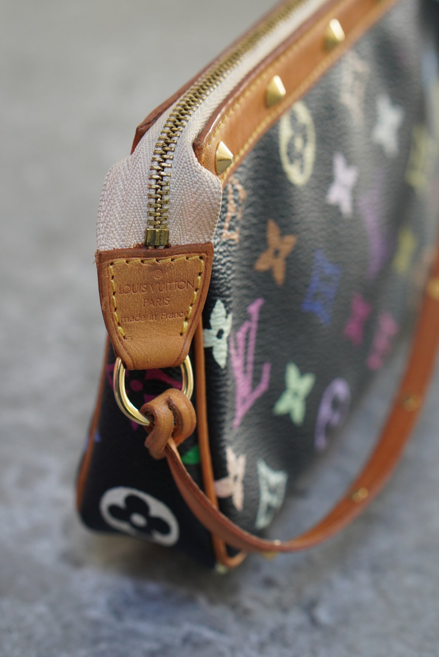 LOUIS VUITTON POCHETTE ACCESSOIRES