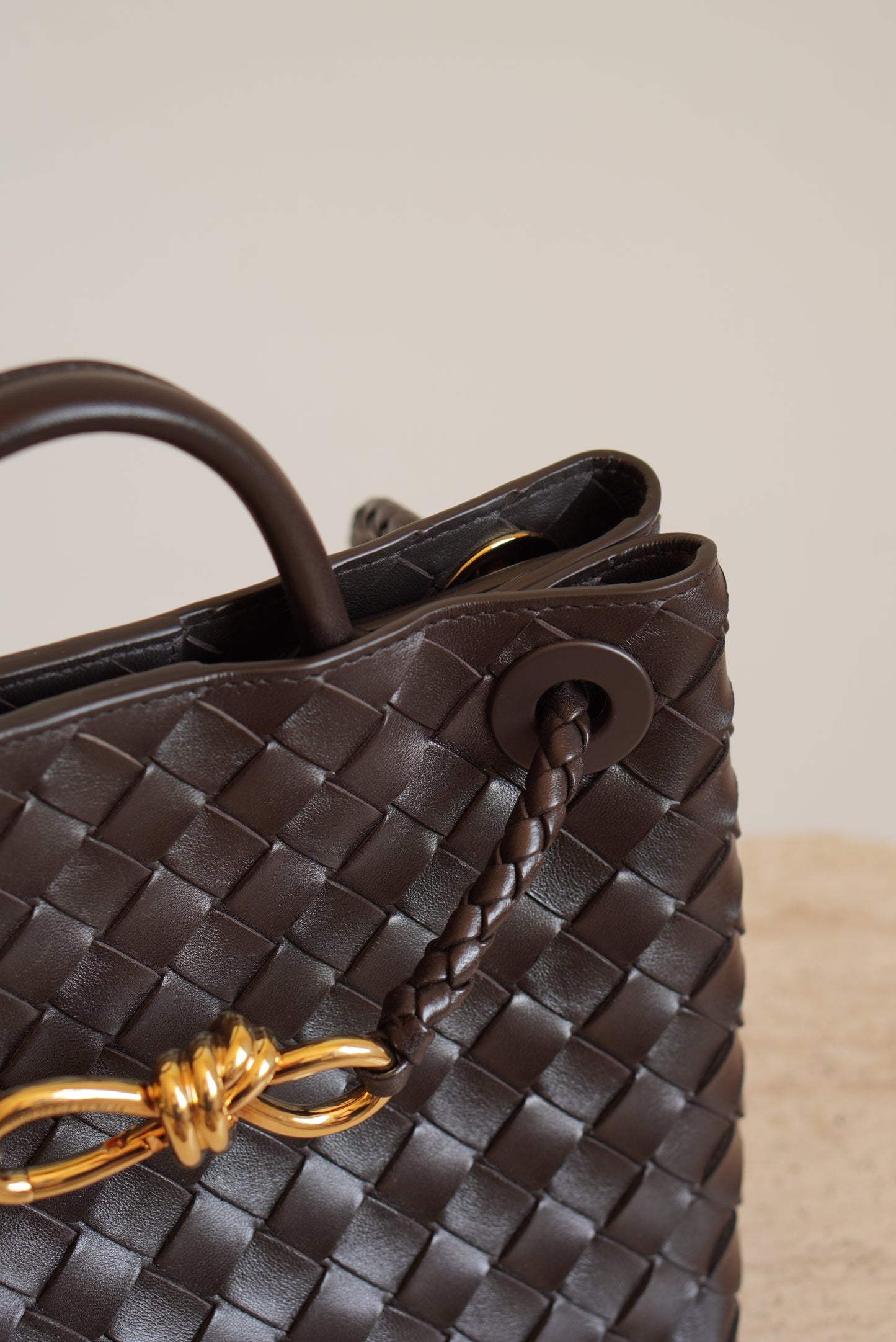 BOTTEGA VENETA ANDIAMO SMALL | FONDANT