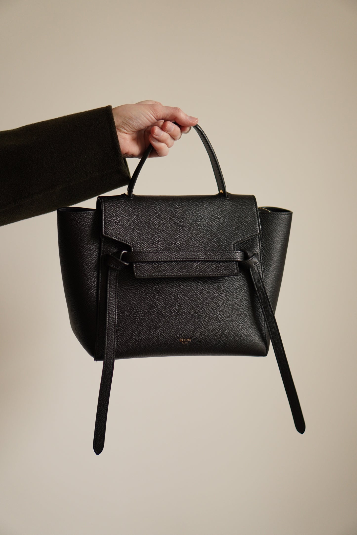 CÉLINE MICRO BELT BAG | BLACK
