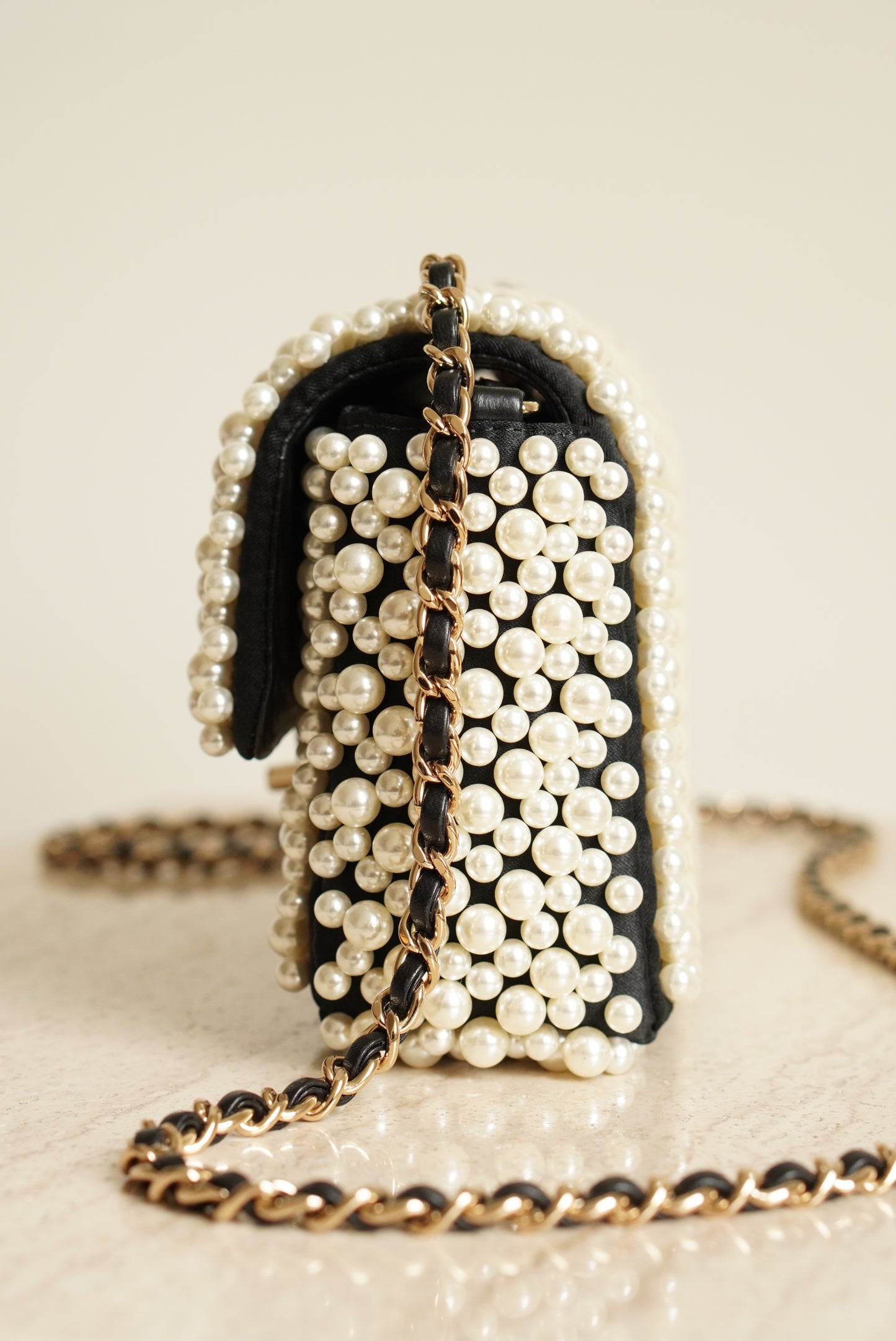 CHANEL 19S PEARL MINI RECTANGULAR