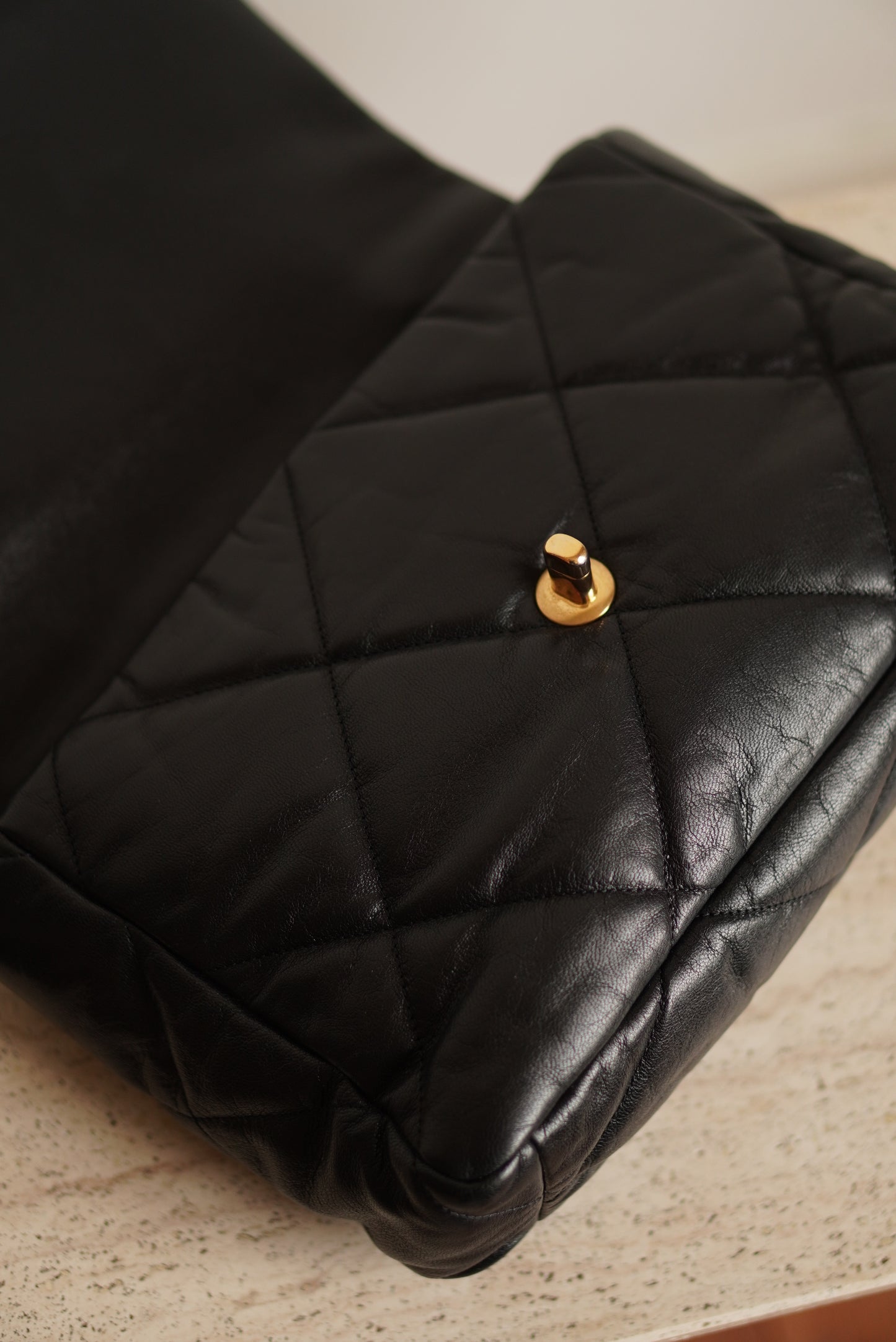 CHANEL 19 LARGE | BLACK