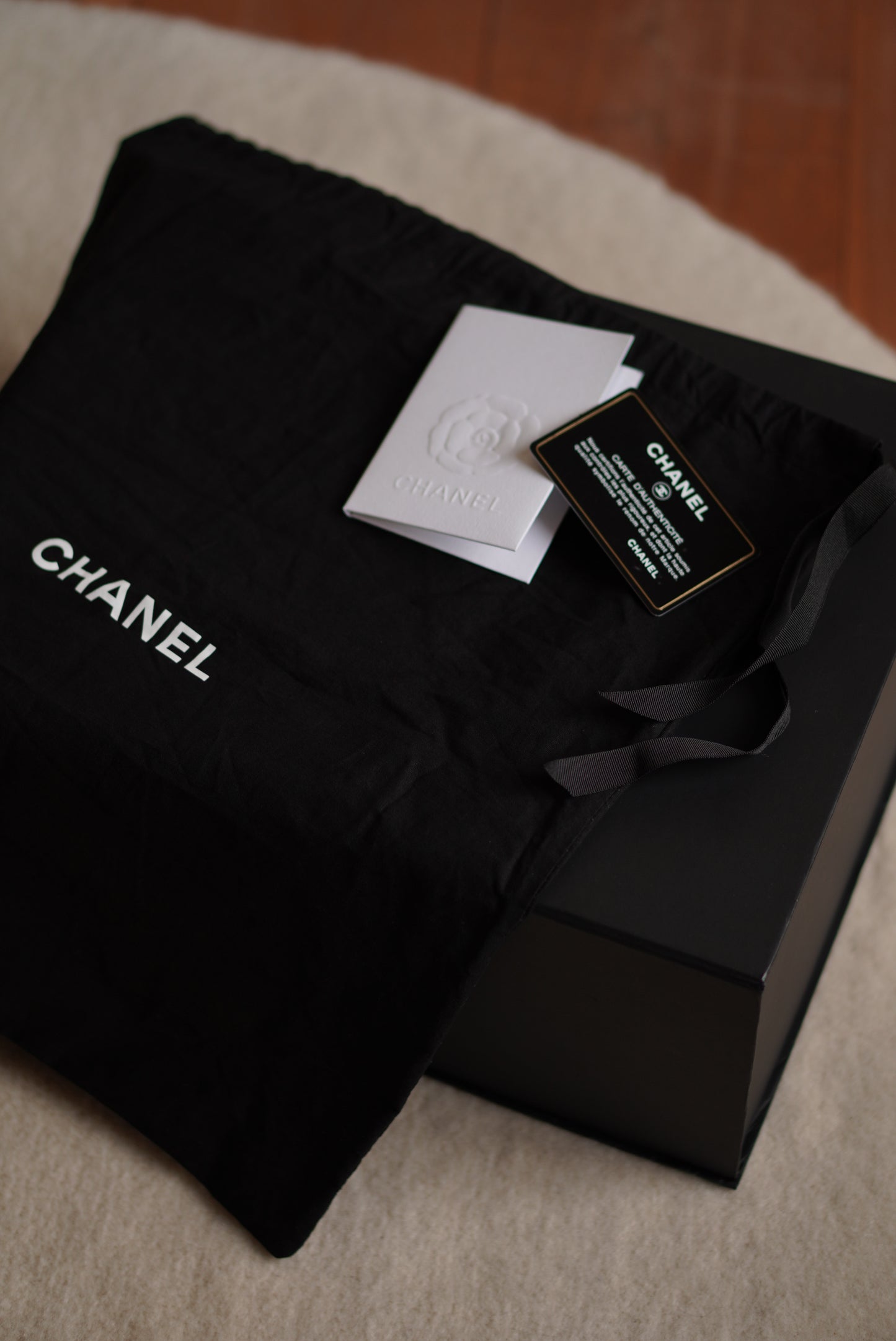 CHANEL 19 LARGE | BLACK