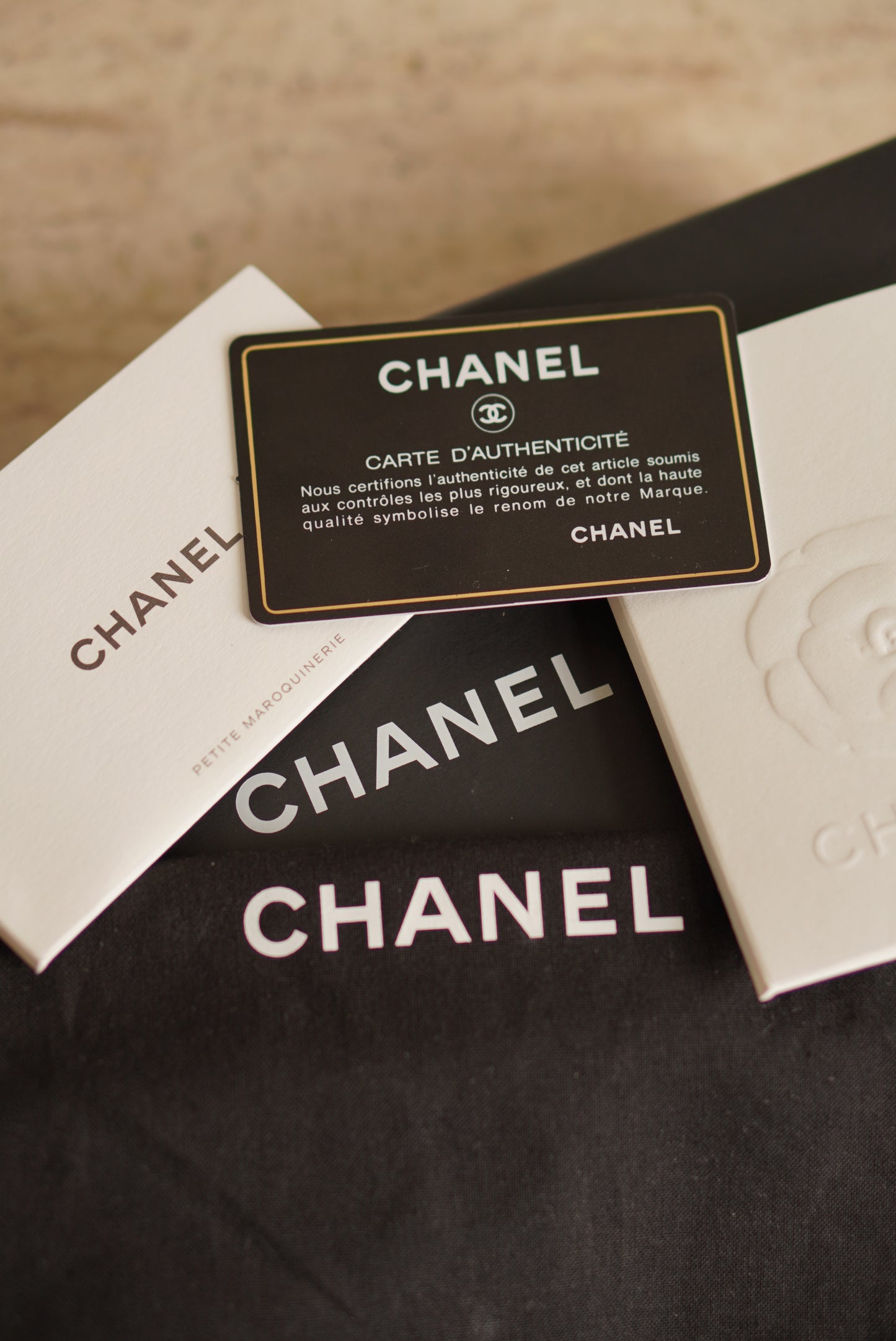 CHANEL 21K MICRO TOP HANDLE | BLACK