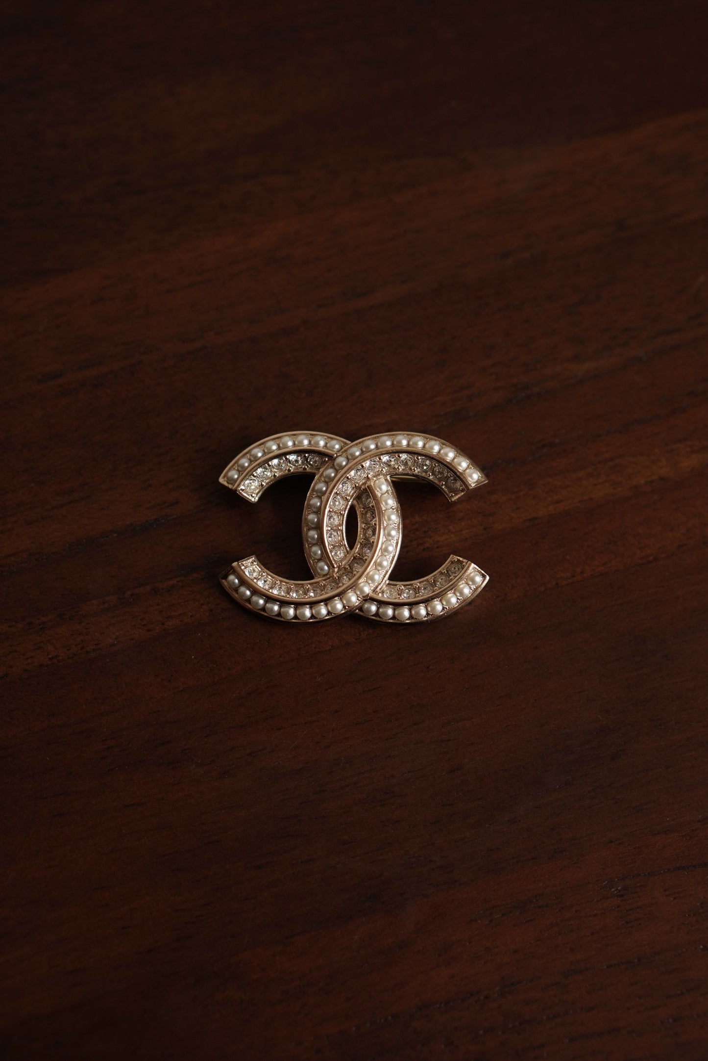 CHANEL BROOCH B20 A