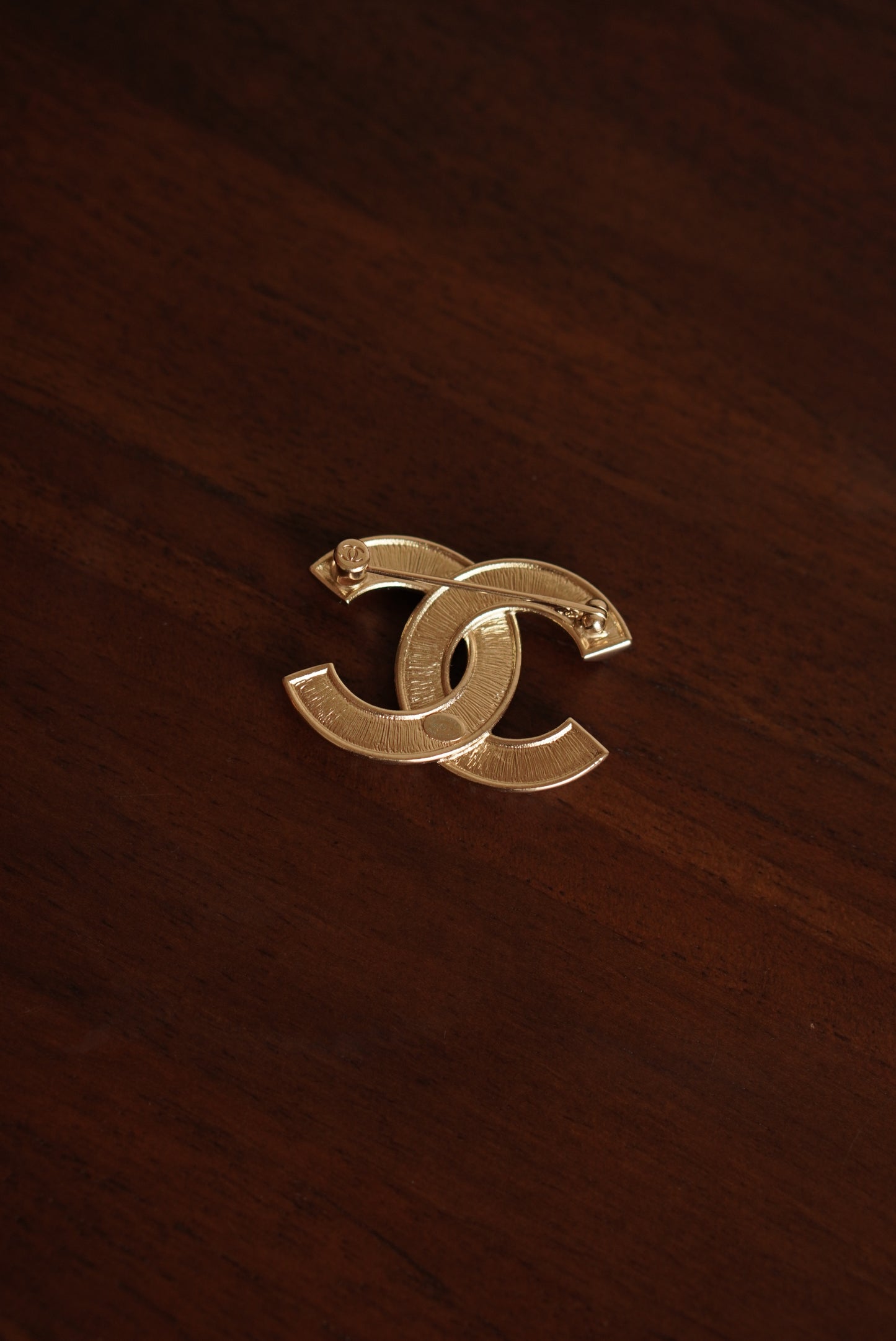 CHANEL BROOCH B20 A