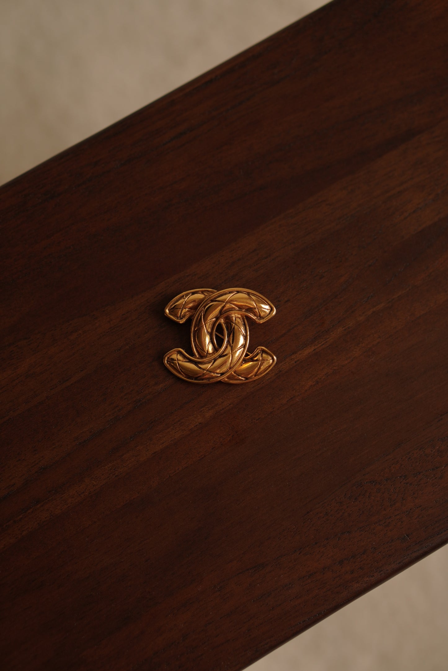 CHANEL BROOCH CC