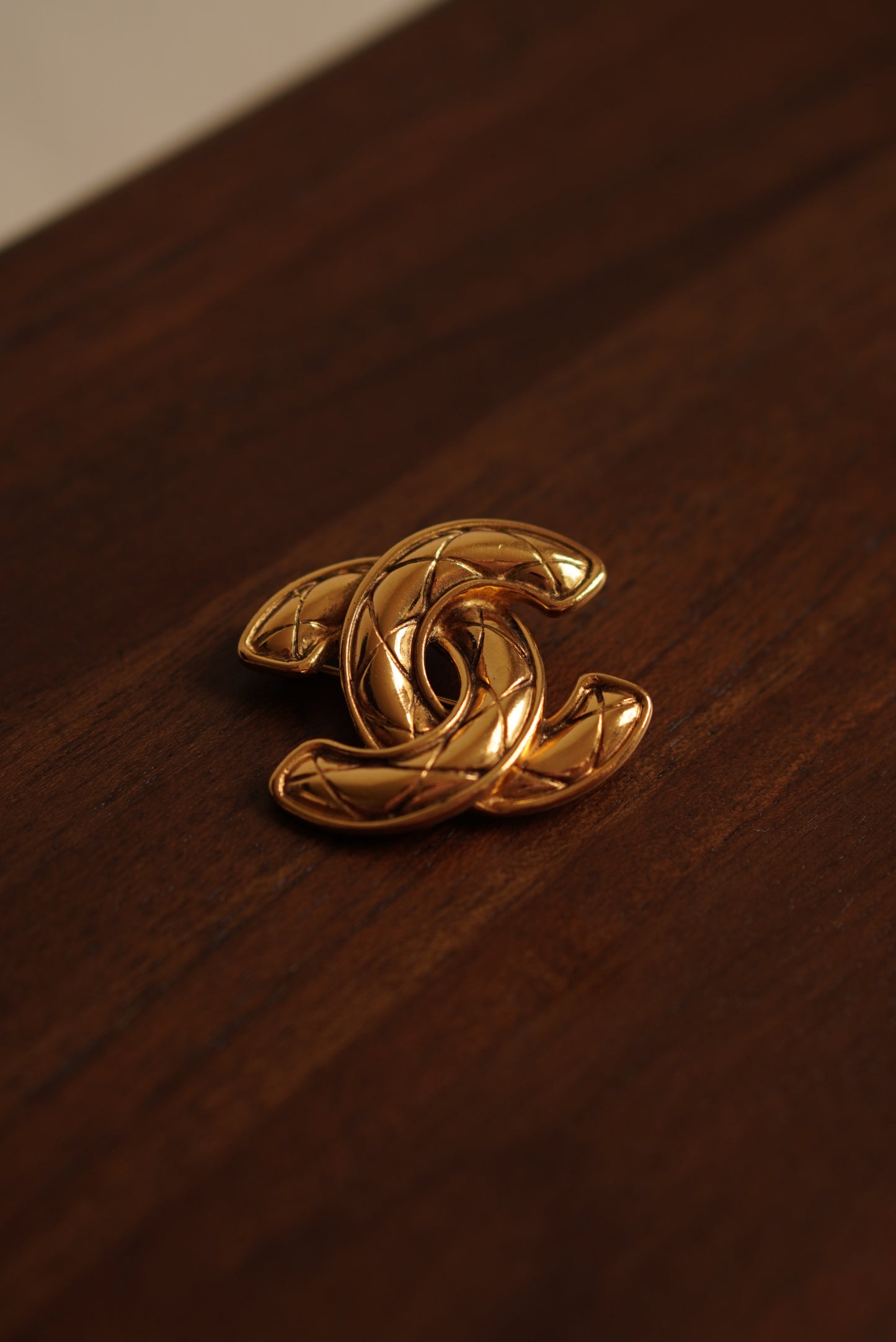 CHANEL BROOCH CC