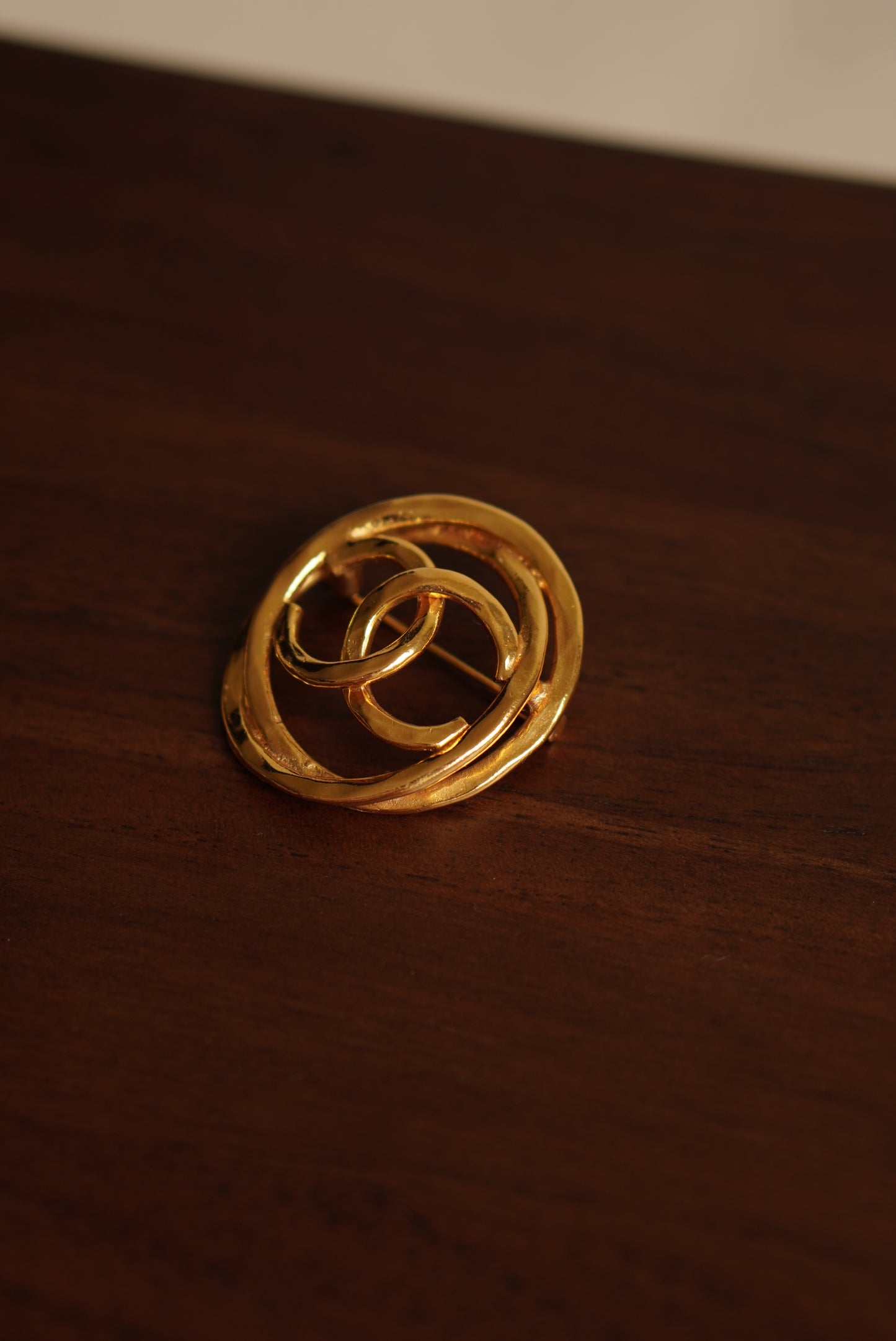 CHANEL BROOCH OVAL
