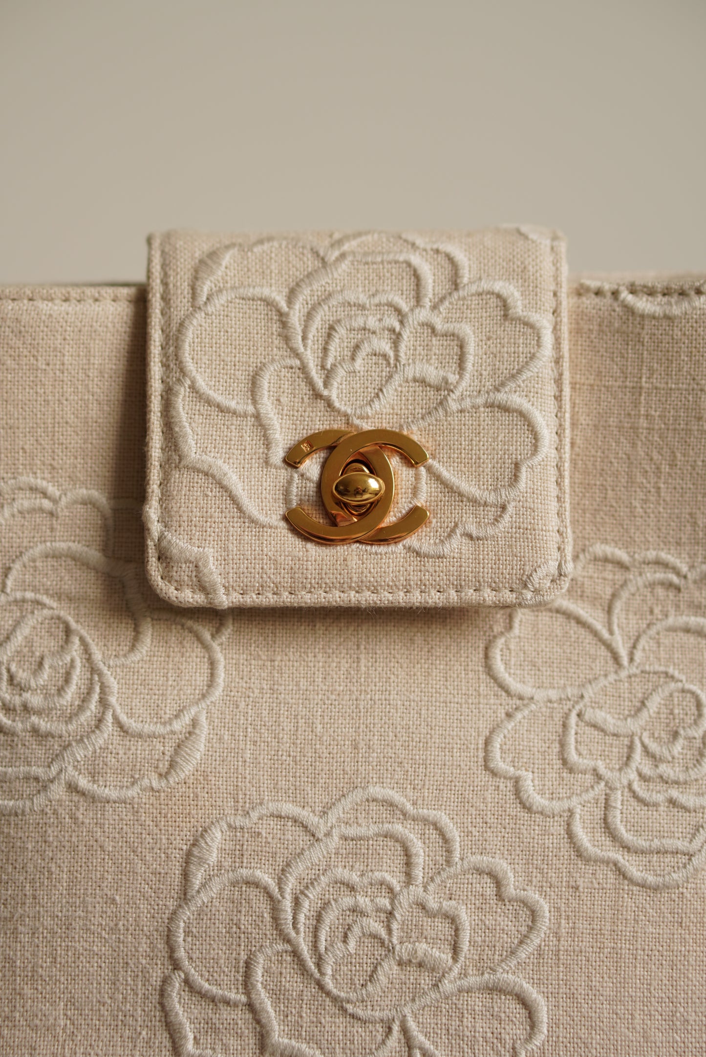 CHANEL CAMELLIA TURNLOCK SMALL