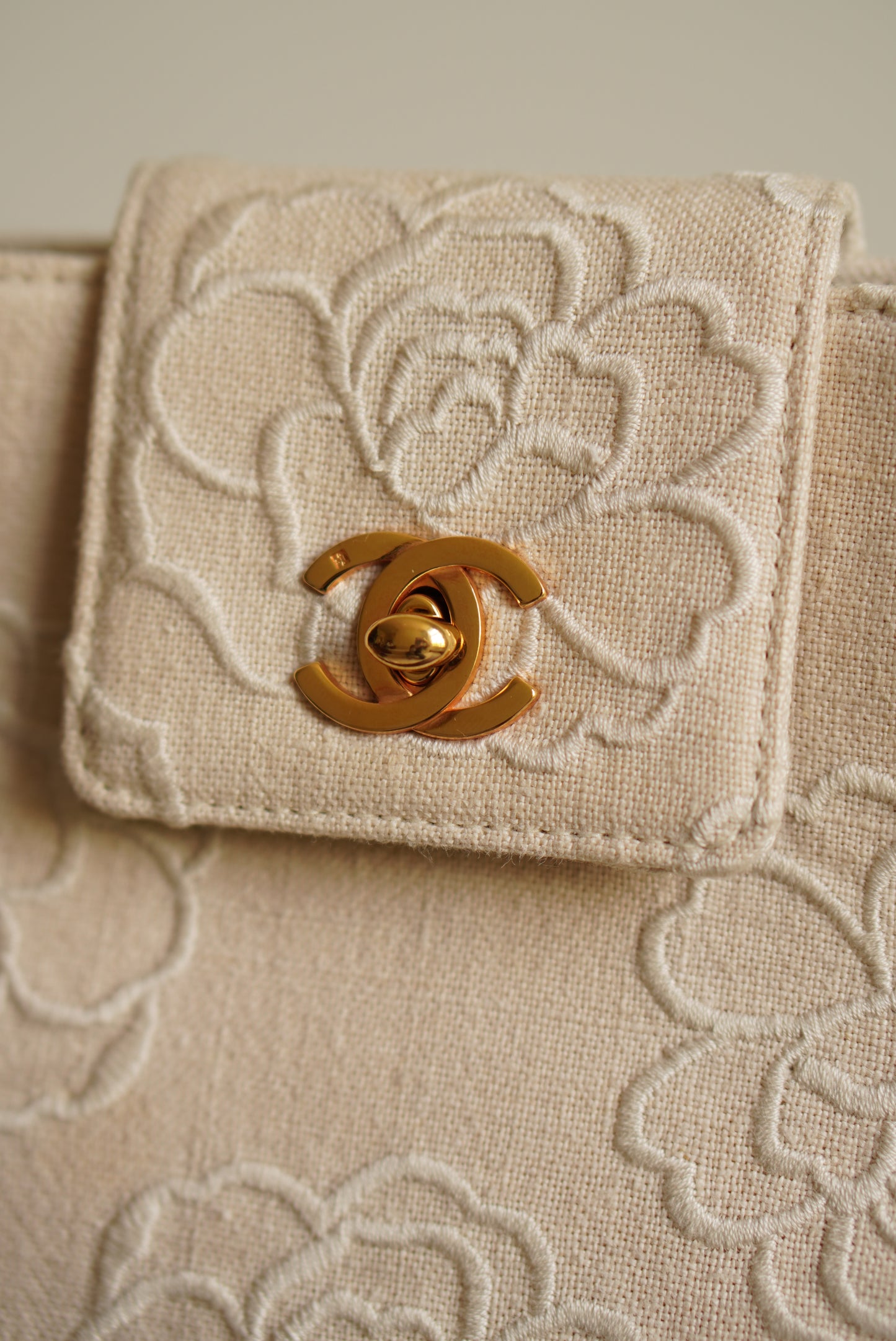 CHANEL CAMELLIA TURNLOCK SMALL