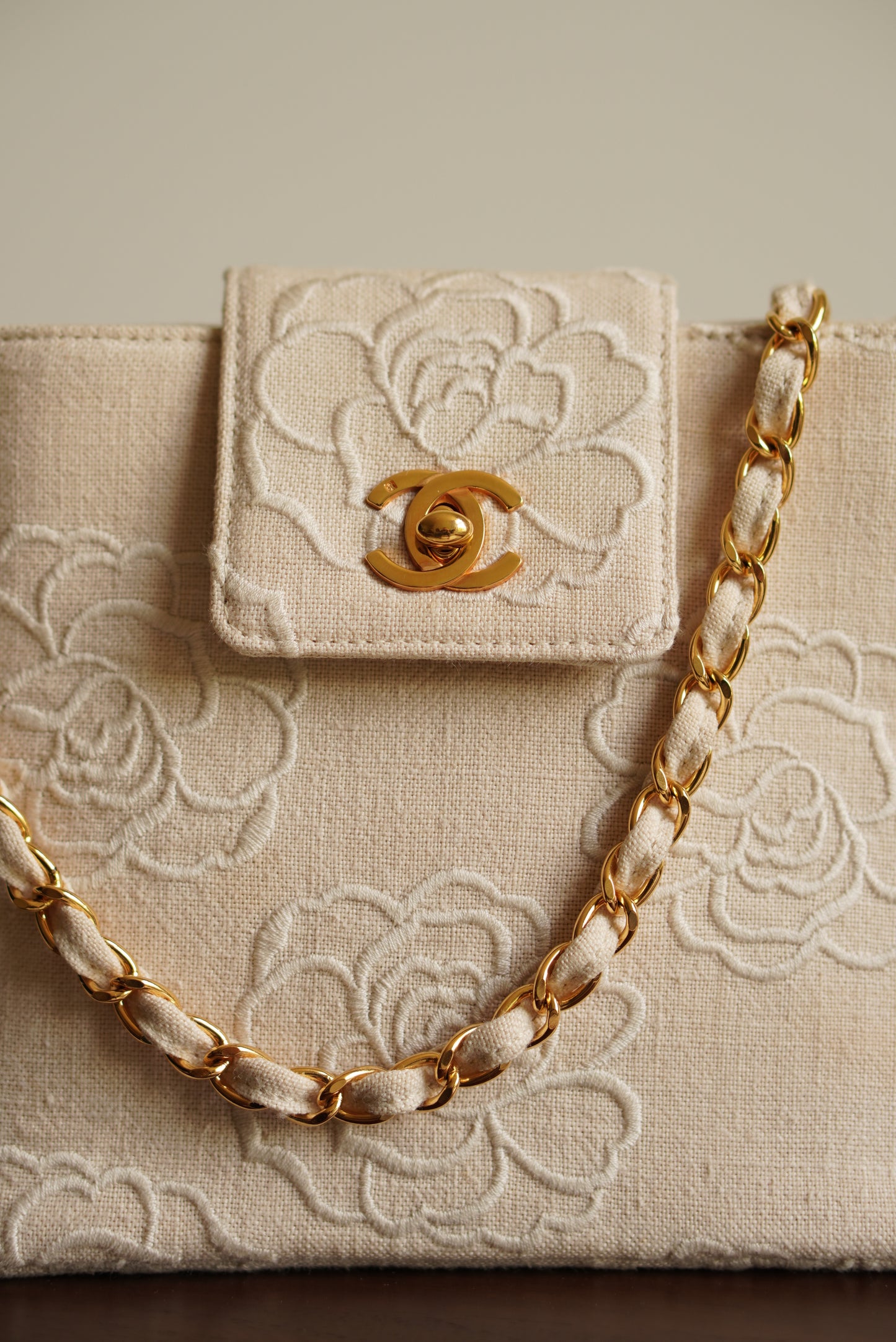 CHANEL CAMELLIA TURNLOCK SMALL