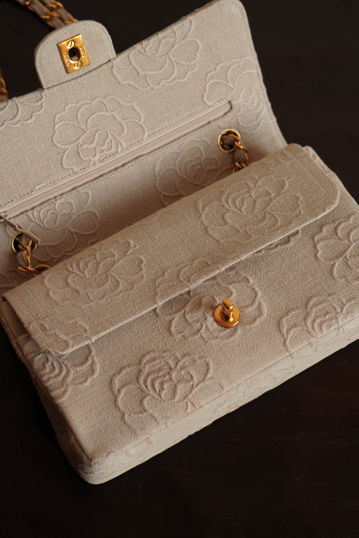 CHANEL CLASSIC CAMELLIA MEDIUM DOUBLE FLAP