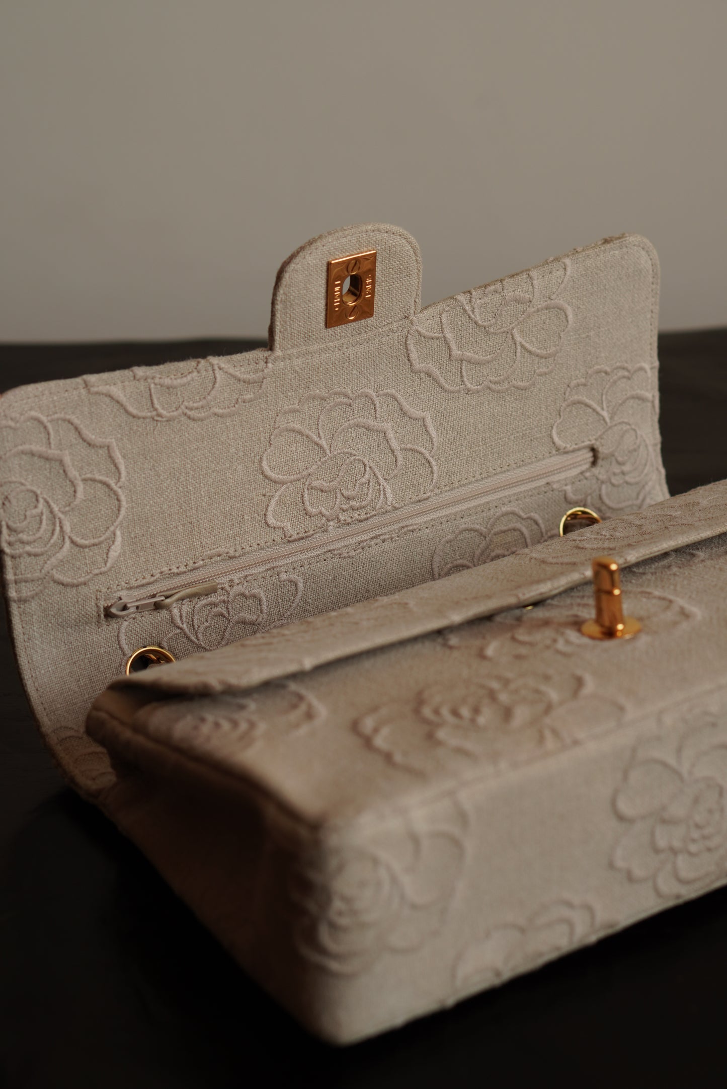 CHANEL CLASSIC CAMELLIA MEDIUM DOUBLE FLAP