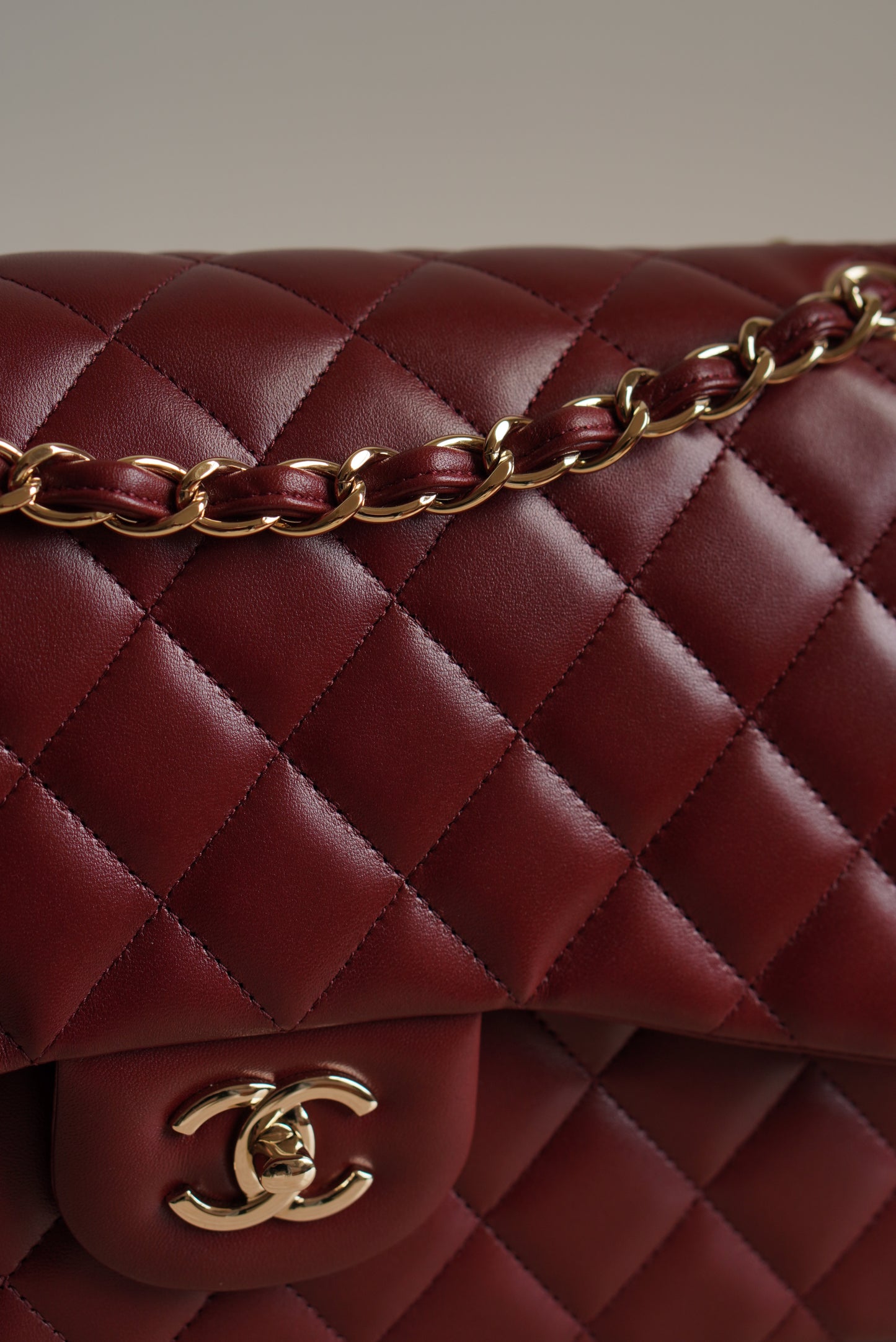 CHANEL CLASSIC JUMBO DOUBLE FLAP