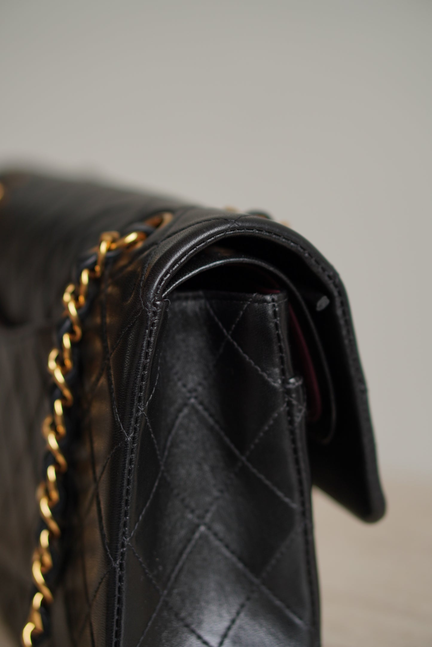 CHANEL CLASSIC MEDIUM DOUBLE FLAP