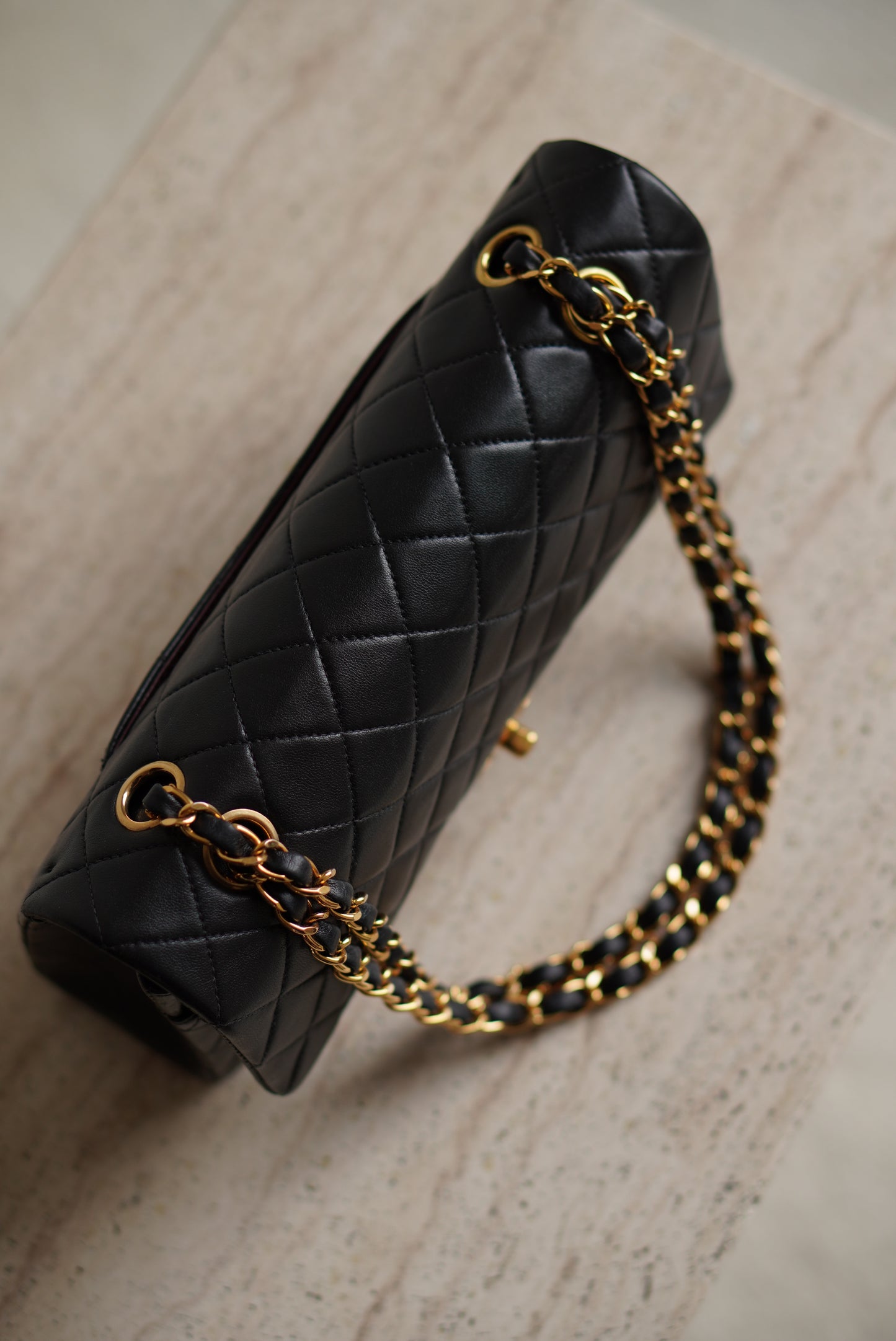 CHANEL CLASSIC MEDIUM DOUBLE FLAP