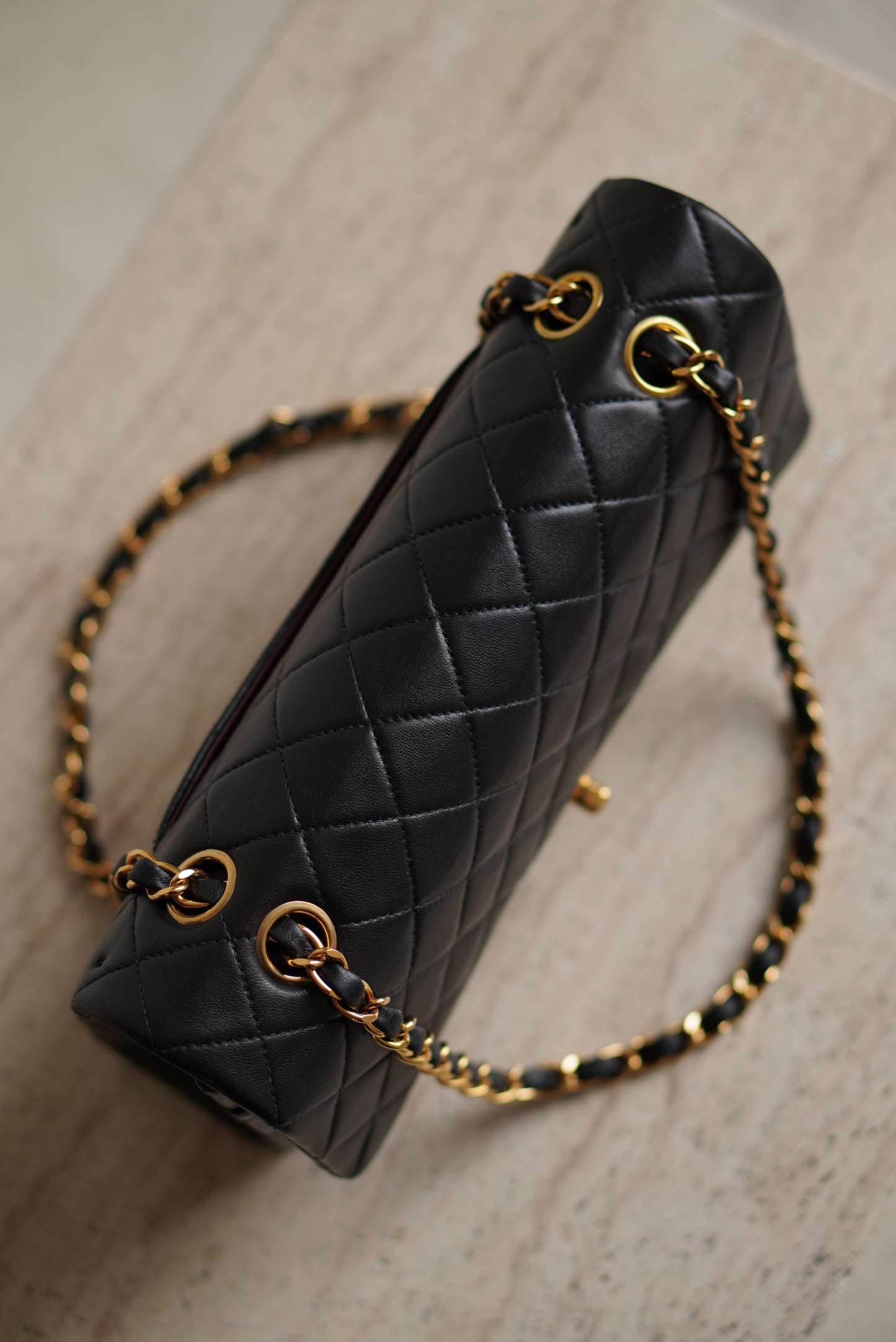 CHANEL CLASSIC MEDIUM DOUBLE FLAP