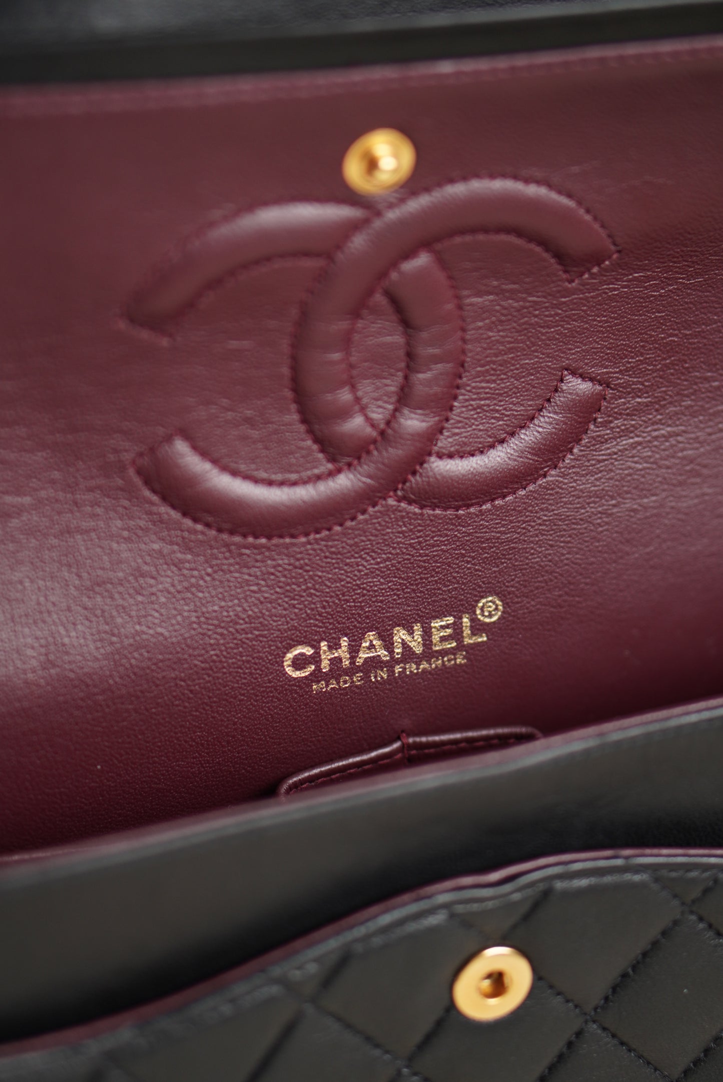 CHANEL CLASSIC MEDIUM DOUBLE FLAP