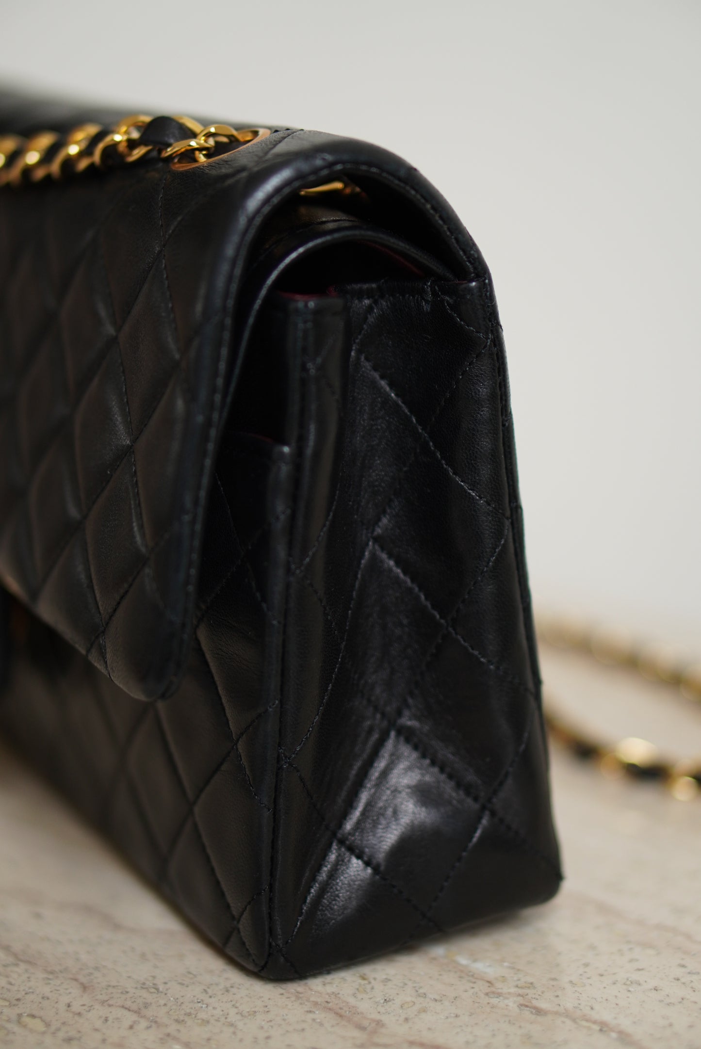 CHANEL CLASSIC MEDIUM DOUBLE FLAP