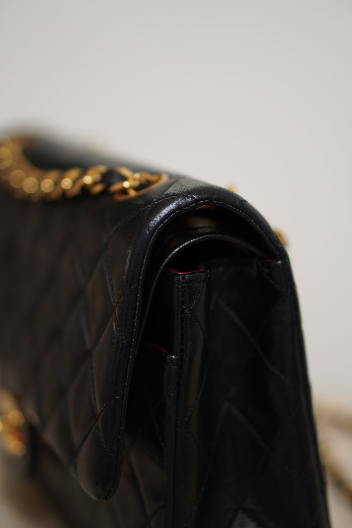 CHANEL CLASSIC MEDIUM DOUBLE FLAP