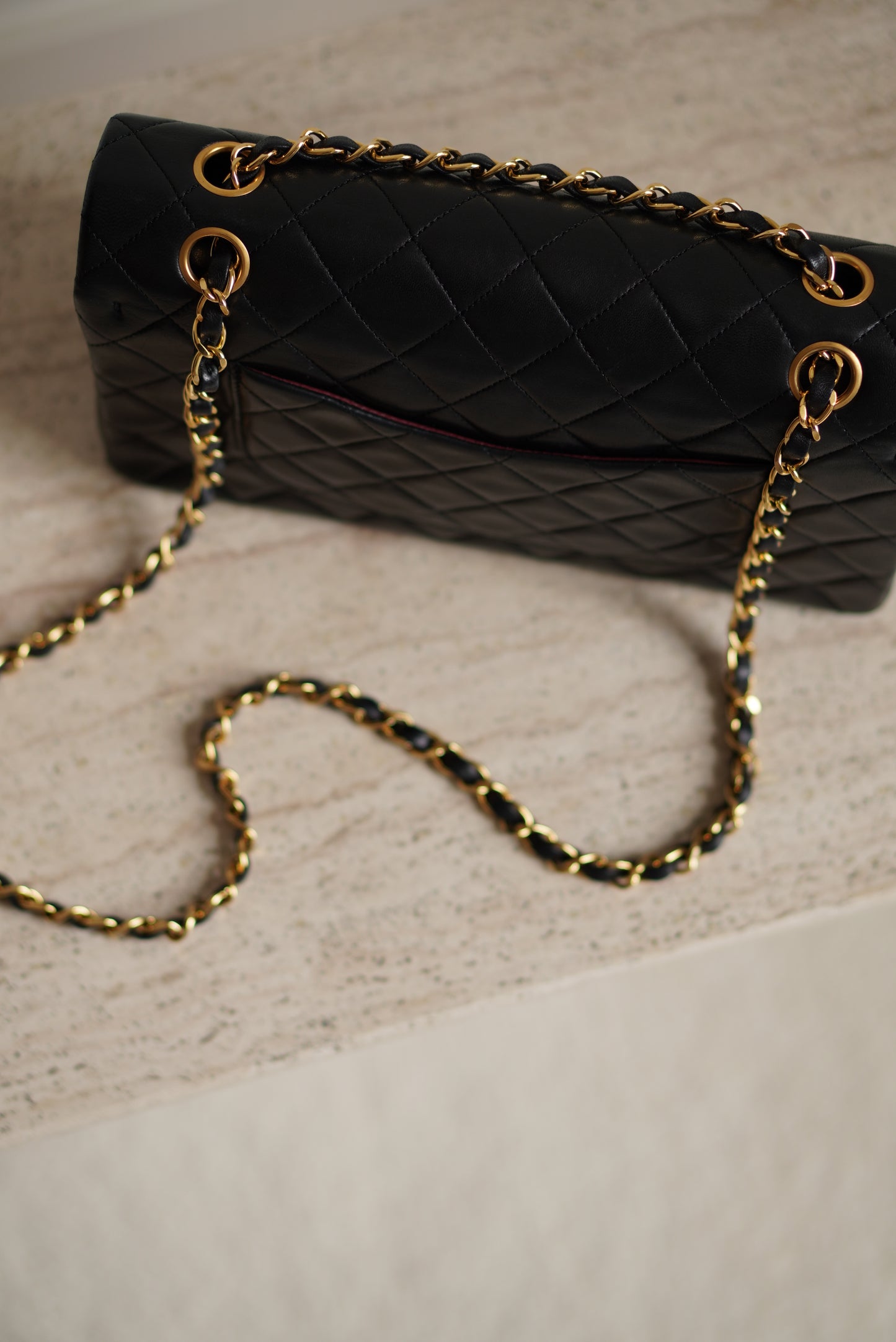 CHANEL CLASSIC MEDIUM DOUBLE FLAP