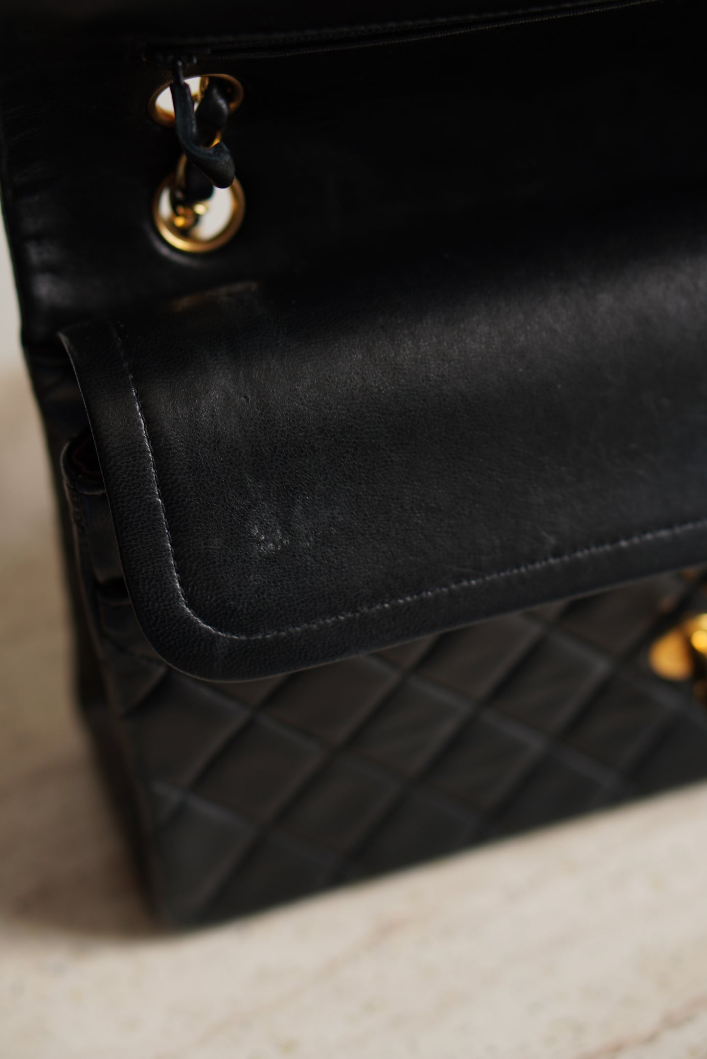 CHANEL CLASSIC MEDIUM DOUBLE FLAP